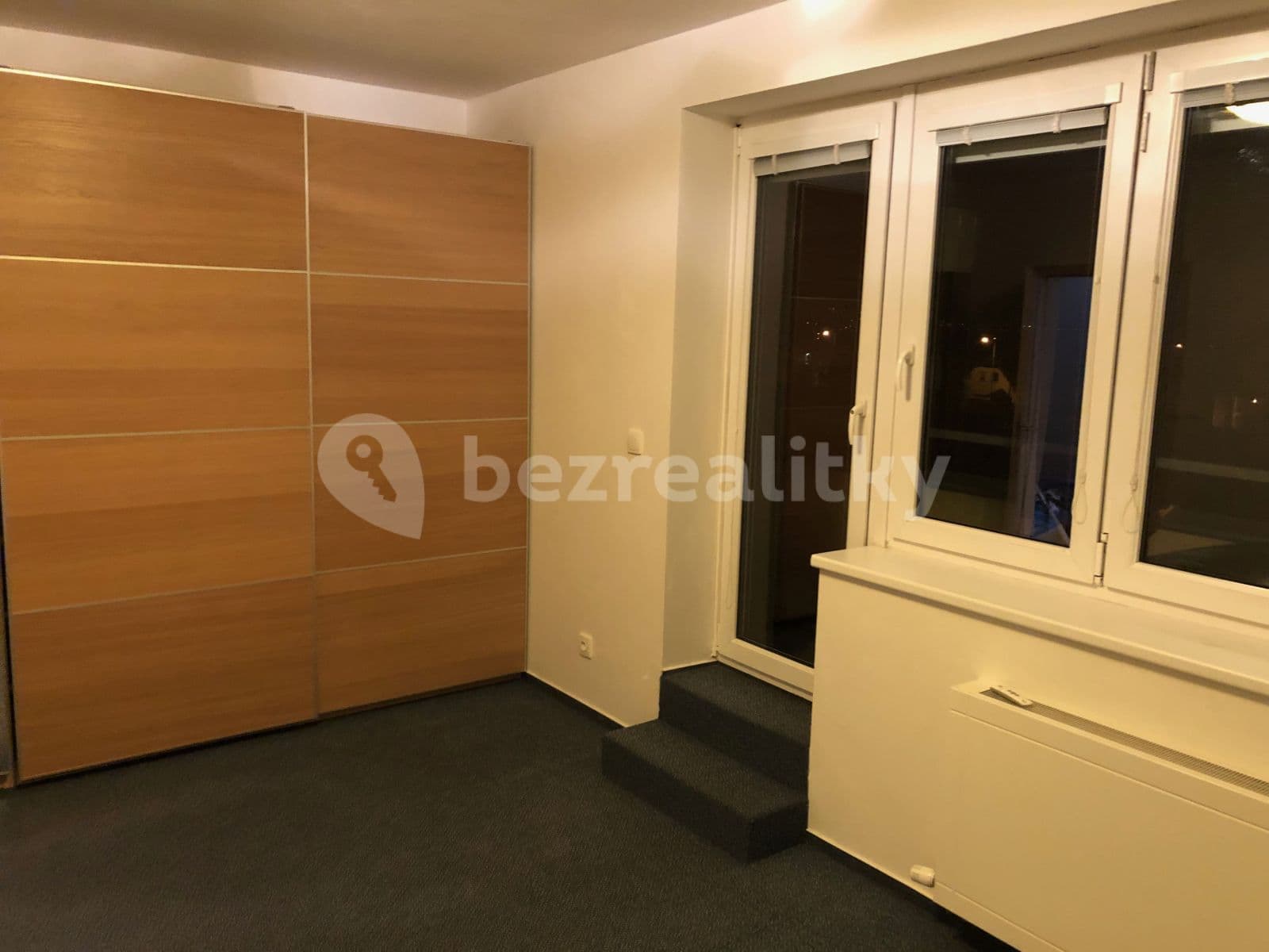 2 bedroom with open-plan kitchen flat to rent, 93 m², Jaromíra Vejvody, Prague, Prague 2 bedroom with open-plan kitchen flat to rent, 93 m², Jaromíra Vejvody, Prague, Prague