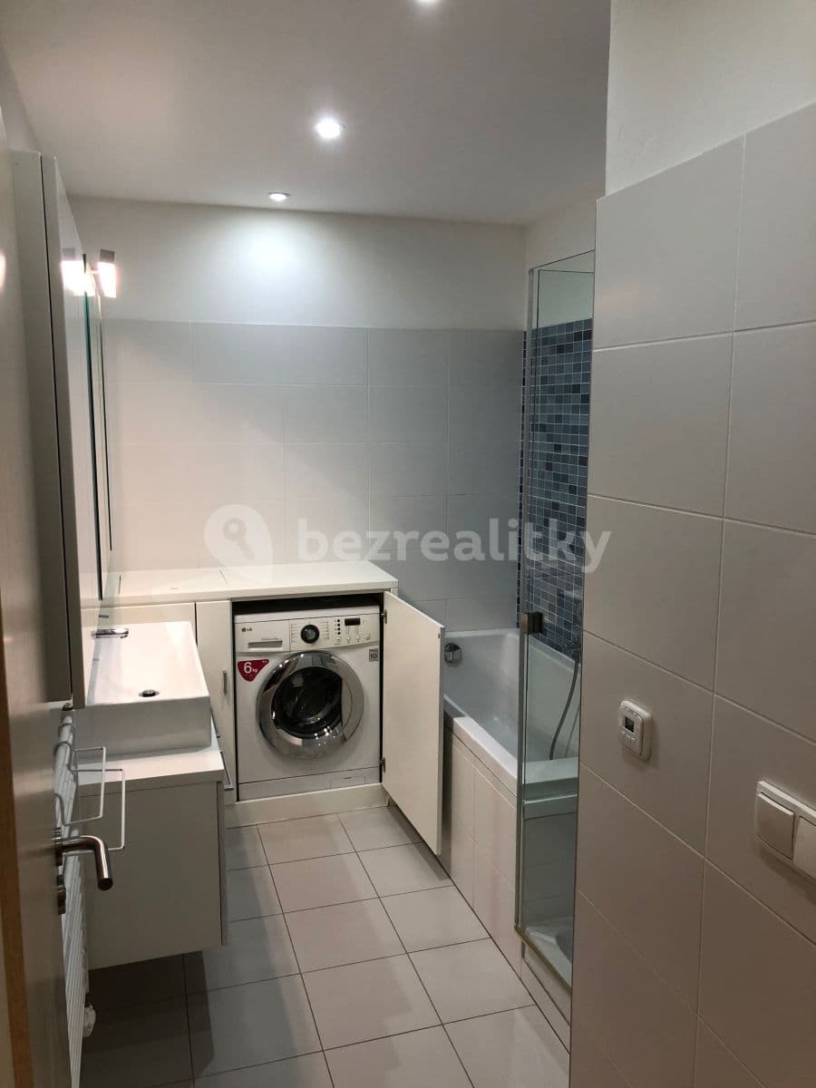 2 bedroom with open-plan kitchen flat to rent, 93 m², Jaromíra Vejvody, Prague, Prague 2 bedroom with open-plan kitchen flat to rent, 93 m², Jaromíra Vejvody, Prague, Prague