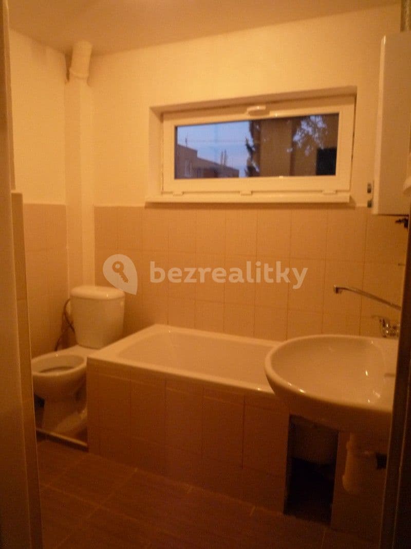 1 bedroom flat to rent, 40 m², Slunečnicová, Prague, Prague 1 bedroom flat to rent, 40 m², Slunečnicová, Prague, Prague