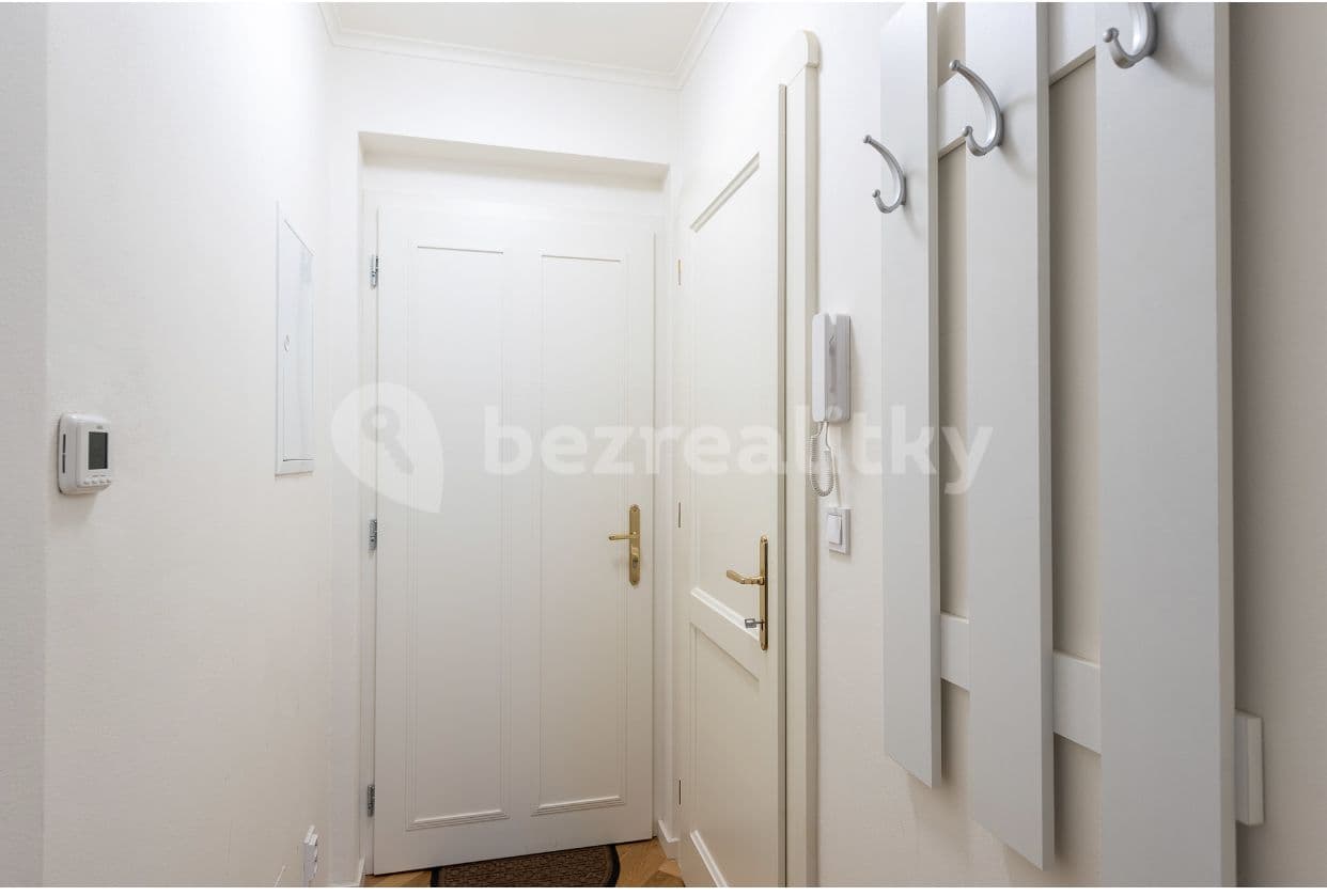 Studio flat to rent, 27 m², Slavíkova, Prague, Prague Studio flat to rent, 27 m², Slavíkova, Prague, Prague