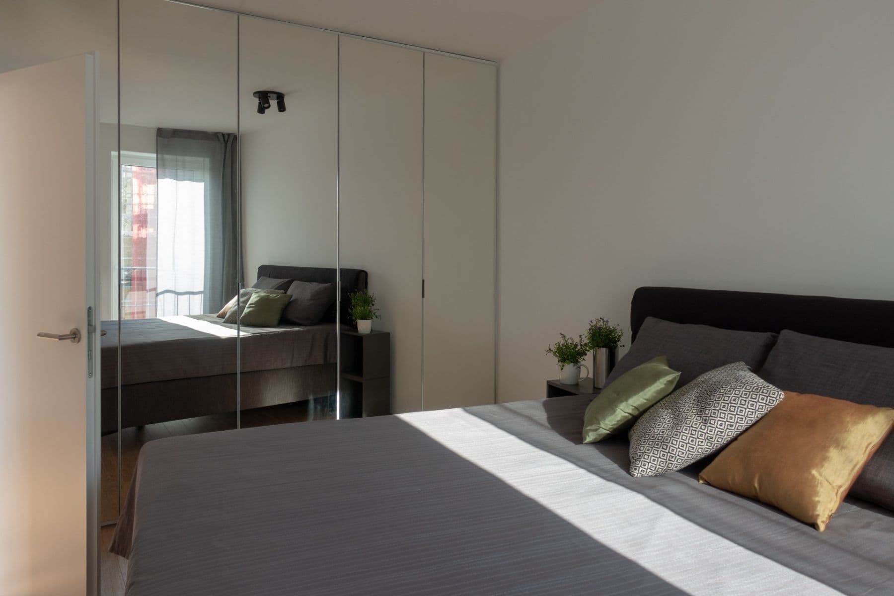 1 bedroom with open-plan kitchen flat to rent, 50 m², Křenová, Brno, Jihomoravský Region 1 bedroom with open-plan kitchen flat to rent, 50 m², Křenová, Brno, Jihomoravský Region