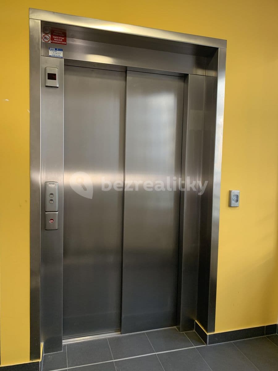 1 bedroom with open-plan kitchen flat to rent, 44 m², Prague, Prague 1 bedroom with open-plan kitchen flat to rent, 44 m², Prague, Prague