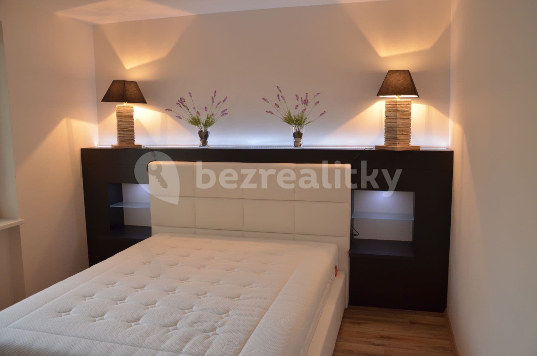 4 bedroom flat to rent, 92 m², Hřebíkova, Prague, Prague 4 bedroom flat to rent, 92 m², Hřebíkova, Prague, Prague