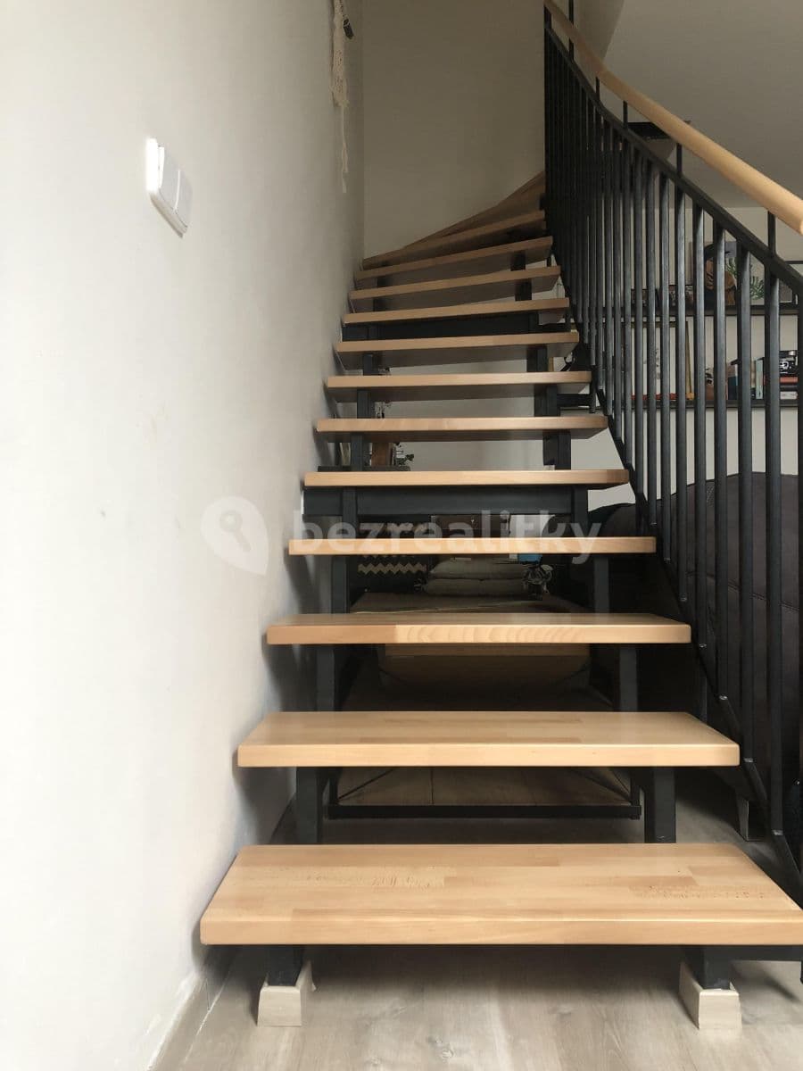 1 bedroom with open-plan kitchen flat to rent, 84 m², Bubenská, Prague, Prague 1 bedroom with open-plan kitchen flat to rent, 84 m², Bubenská, Prague, Prague