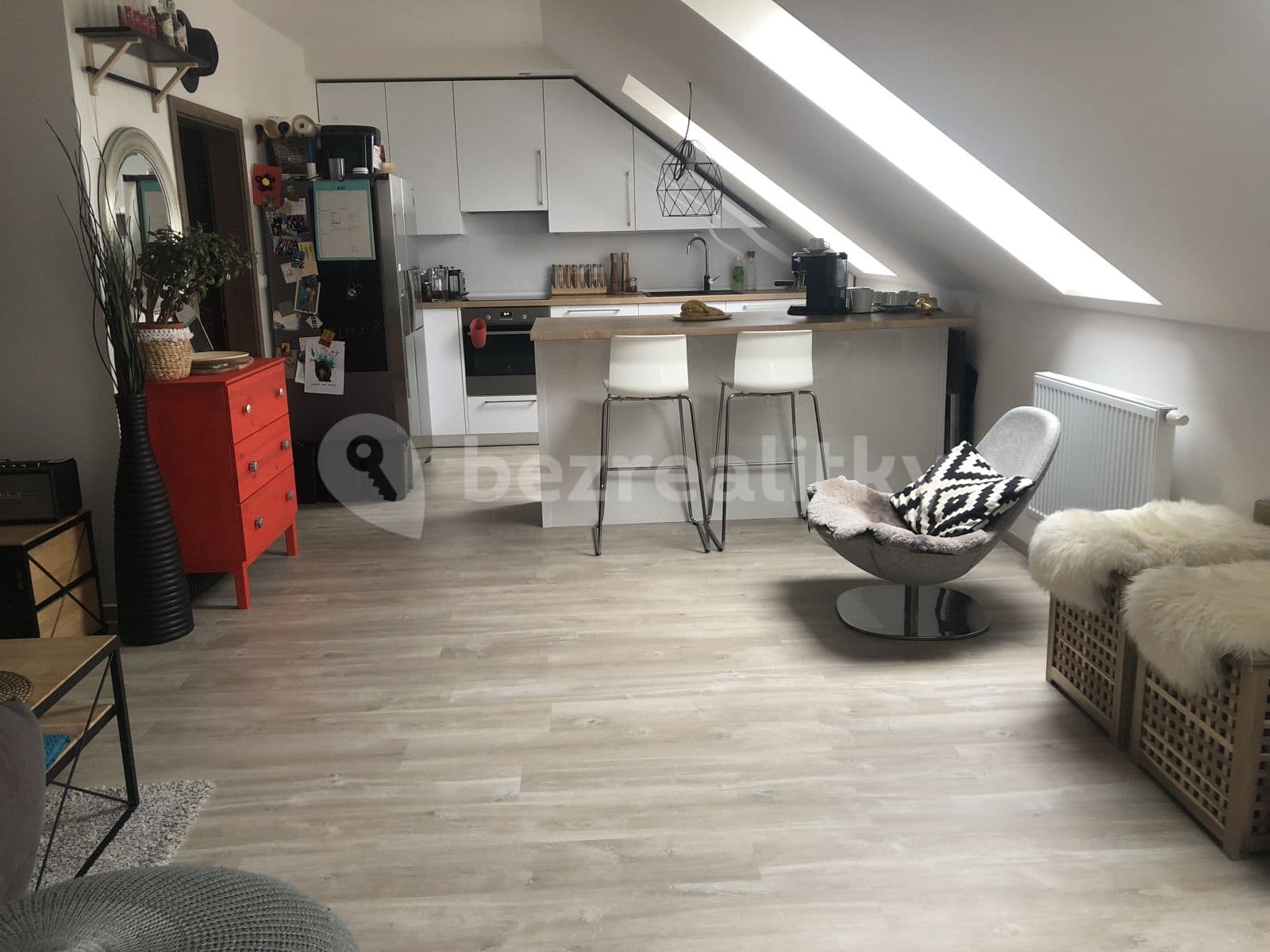 1 bedroom with open-plan kitchen flat to rent, 84 m², Bubenská, Prague, Prague 1 bedroom with open-plan kitchen flat to rent, 84 m², Bubenská, Prague, Prague