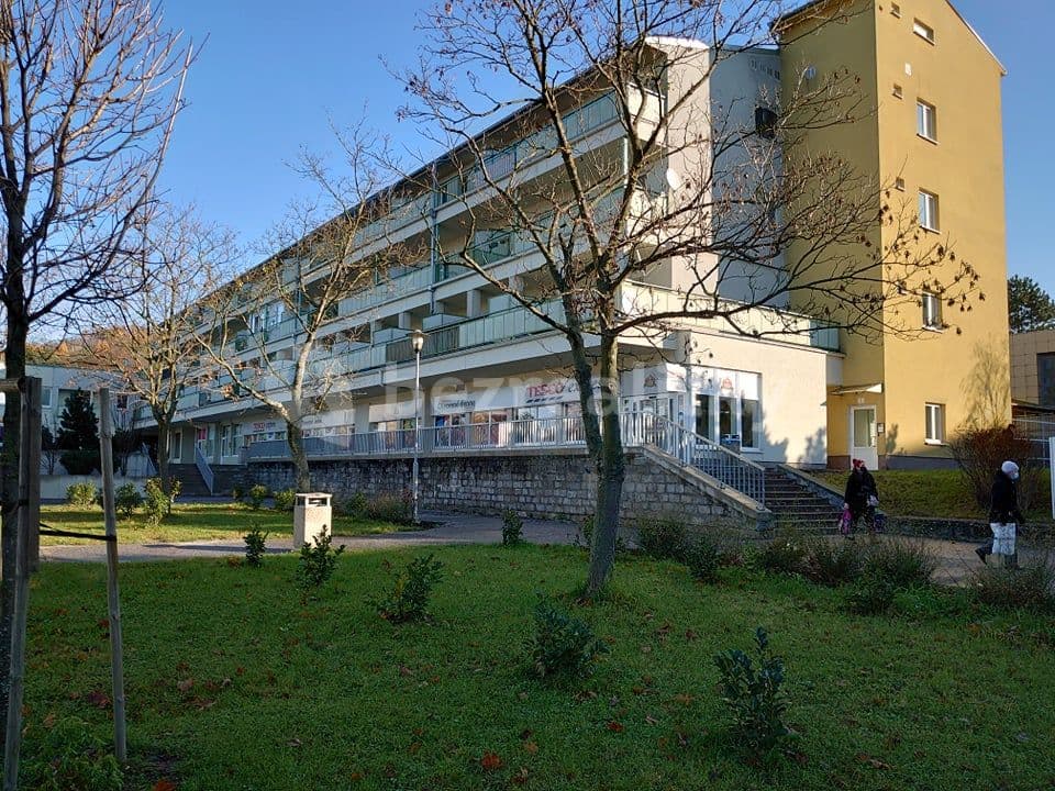 Small studio flat to rent, 29 m², Malokarpatské námestie, Lamač, Bratislavský Region Small studio flat to rent, 29 m², Malokarpatské námestie, Lamač, Bratislavský Region