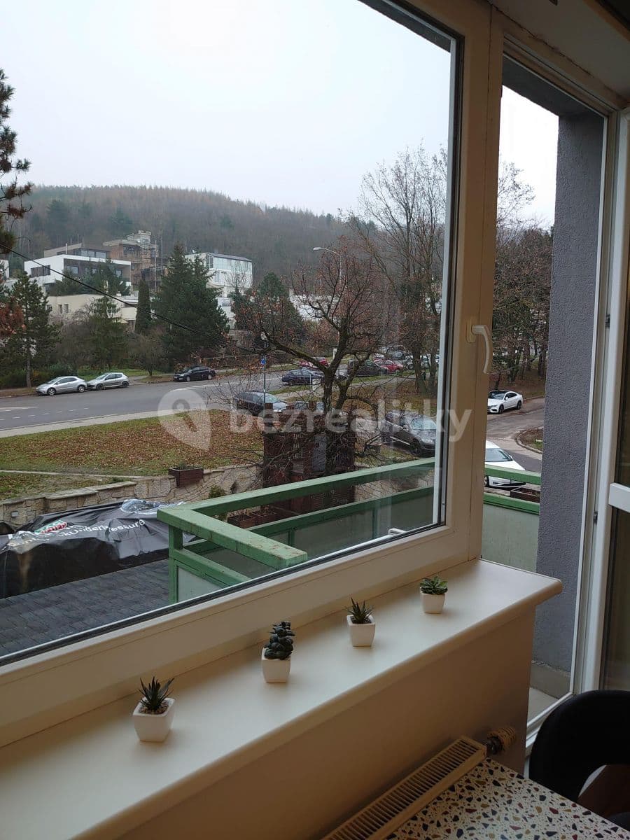 Small studio flat to rent, 29 m², Malokarpatské námestie, Lamač, Bratislavský Region Small studio flat to rent, 29 m², Malokarpatské námestie, Lamač, Bratislavský Region