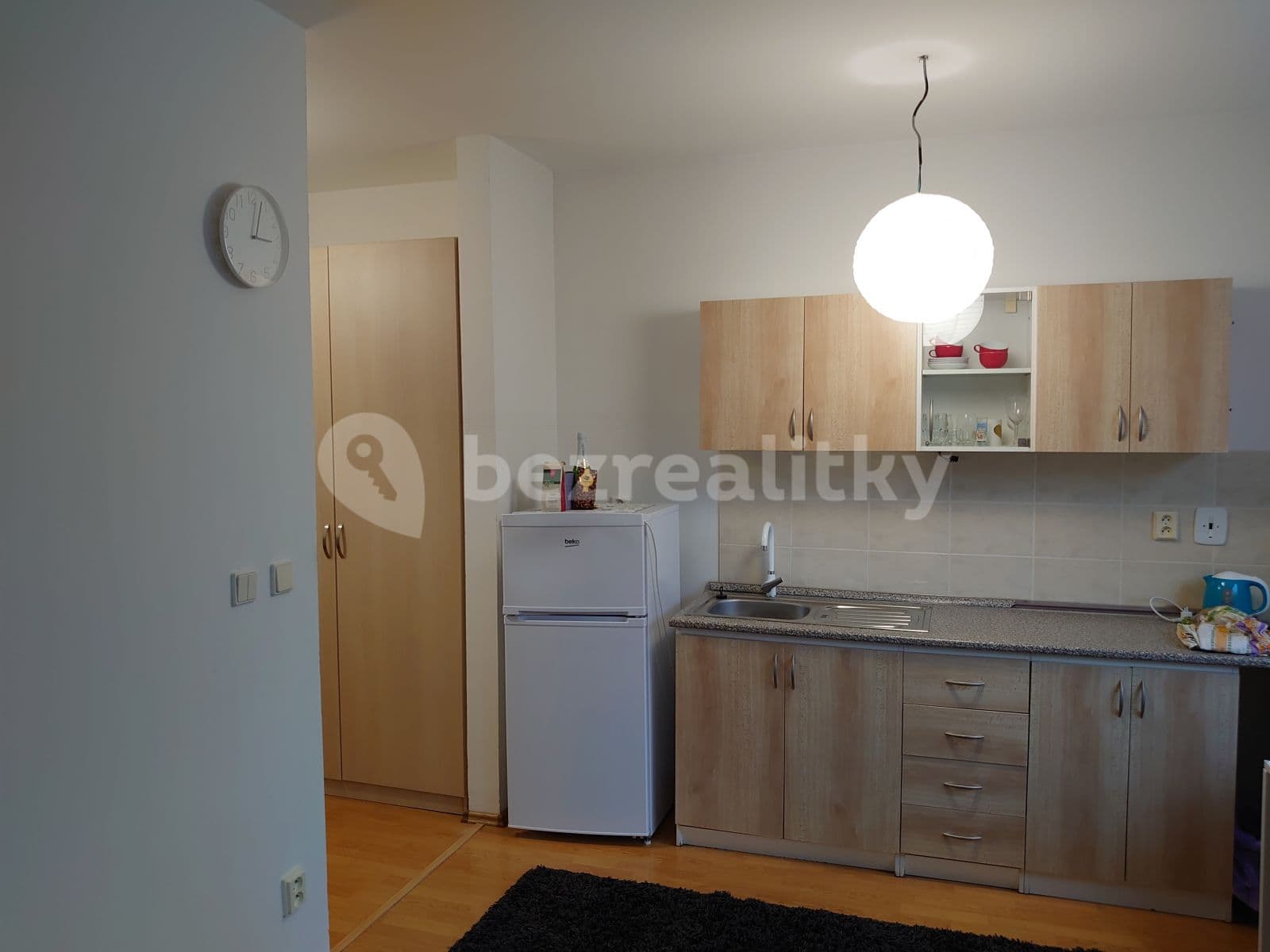 Small studio flat to rent, 29 m², Malokarpatské námestie, Lamač, Bratislavský Region Small studio flat to rent, 29 m², Malokarpatské námestie, Lamač, Bratislavský Region