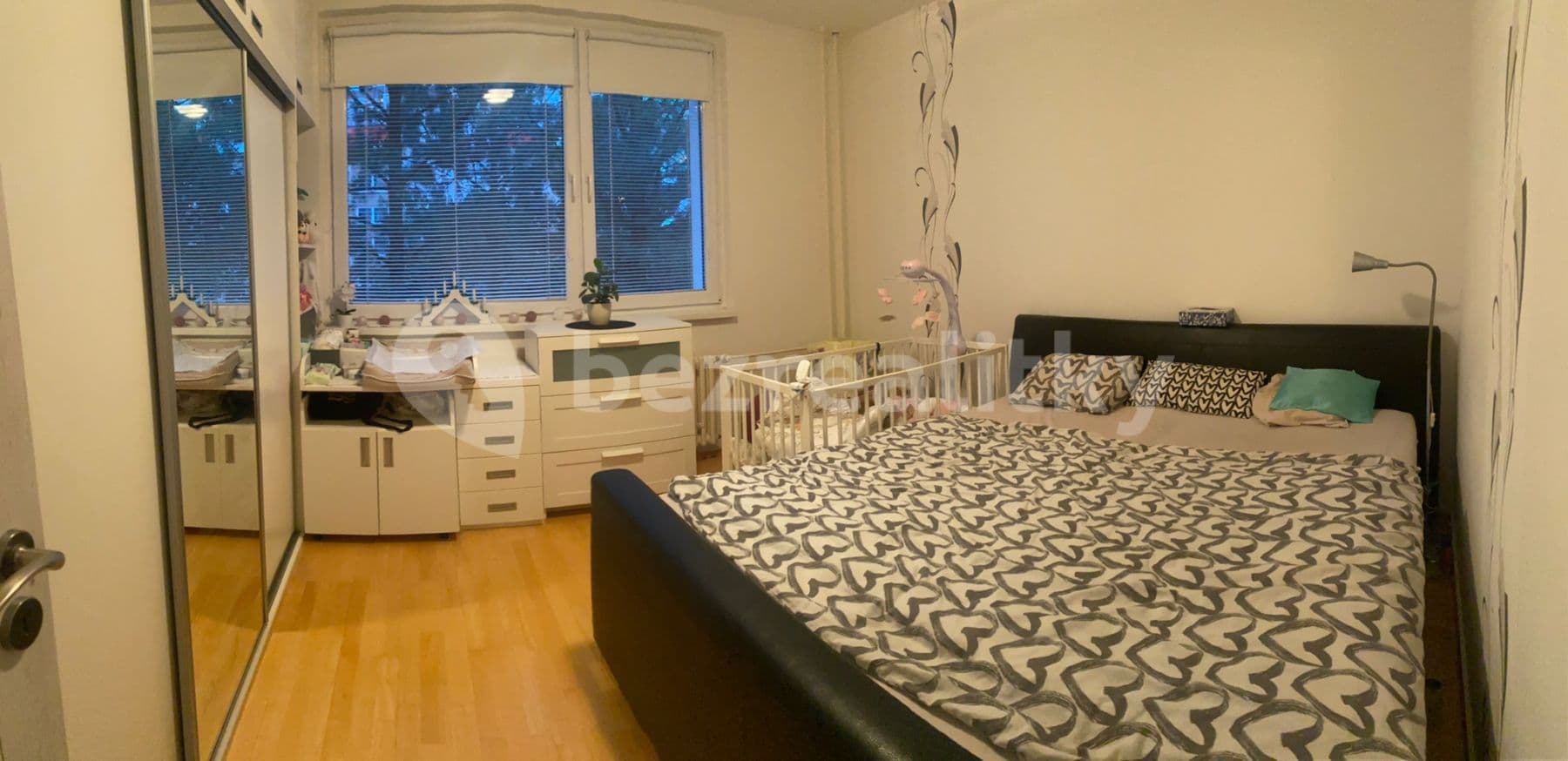 1 bedroom with open-plan kitchen flat to rent, 49 m², Brichtova, Prague, Prague 1 bedroom with open-plan kitchen flat to rent, 49 m², Brichtova, Prague, Prague