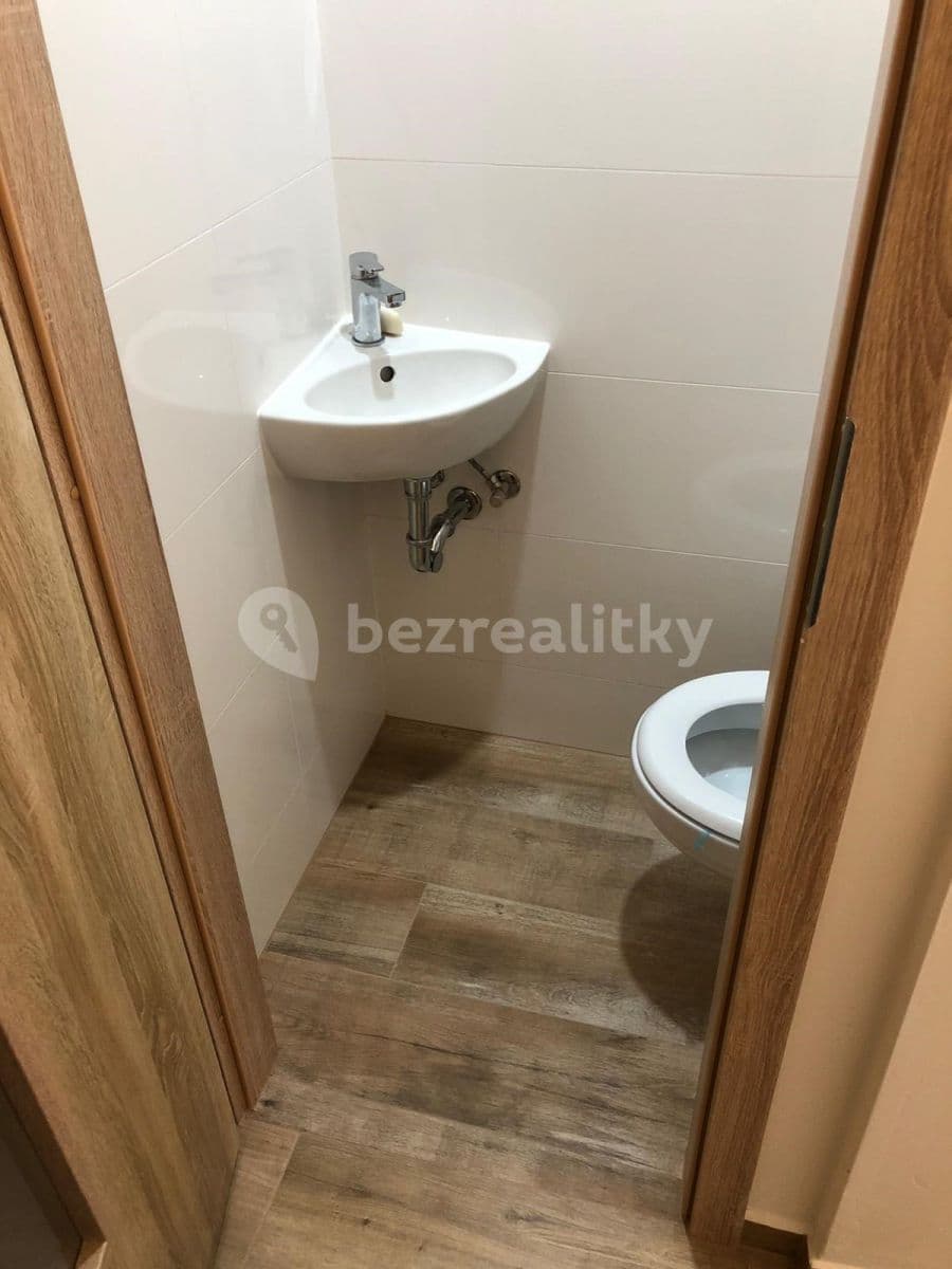 2 bedroom flat to rent, 67 m², Tolstého, Ústí nad Labem, Ústecký Region 2 bedroom flat to rent, 67 m², Tolstého, Ústí nad Labem, Ústecký Region