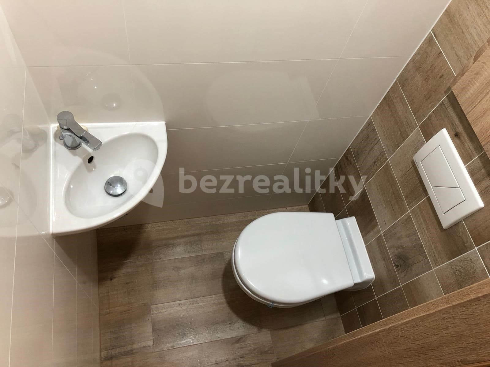 2 bedroom flat to rent, 67 m², Tolstého, Ústí nad Labem, Ústecký Region 2 bedroom flat to rent, 67 m², Tolstého, Ústí nad Labem, Ústecký Region