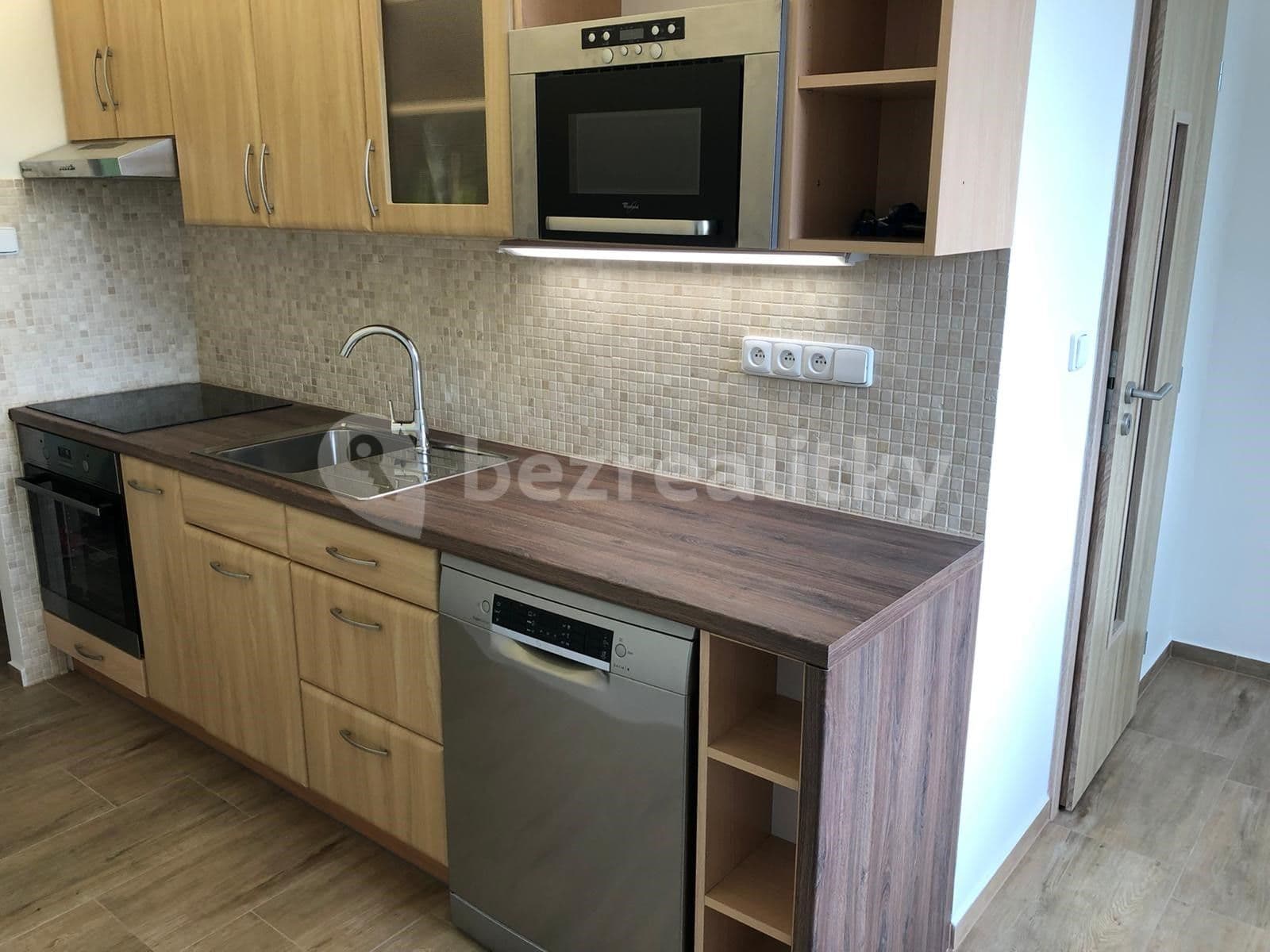 2 bedroom flat to rent, 67 m², Tolstého, Ústí nad Labem, Ústecký Region 2 bedroom flat to rent, 67 m², Tolstého, Ústí nad Labem, Ústecký Region