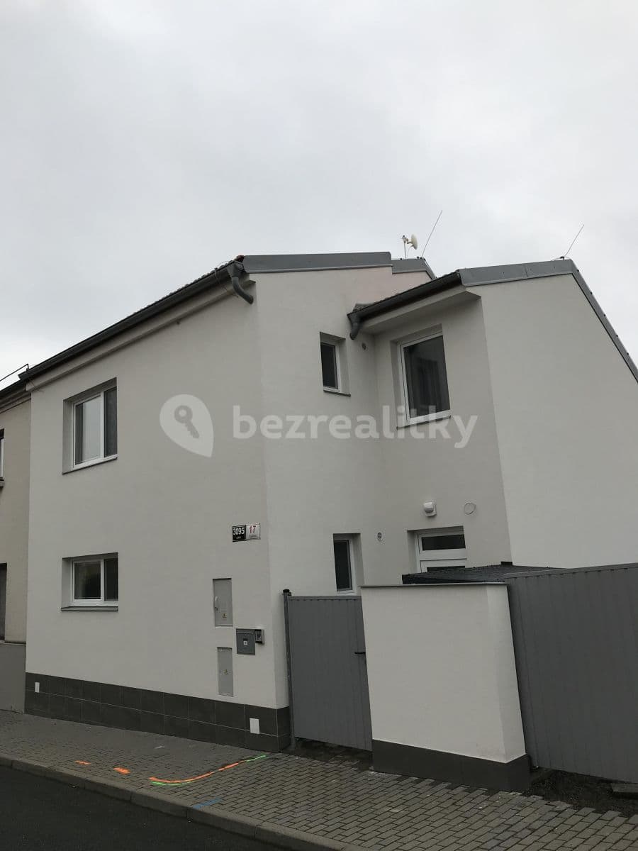 1 bedroom with open-plan kitchen flat to rent, 52 m², Šilarova, Brno, Jihomoravský Region 1 bedroom with open-plan kitchen flat to rent, 52 m², Šilarova, Brno, Jihomoravský Region