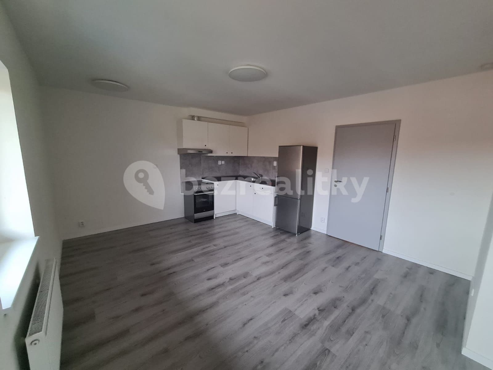 1 bedroom with open-plan kitchen flat to rent, 48 m², Československé armády, Hostivice, Středočeský Region 1 bedroom with open-plan kitchen flat to rent, 48 m², Československé armády, Hostivice, Středočeský Region