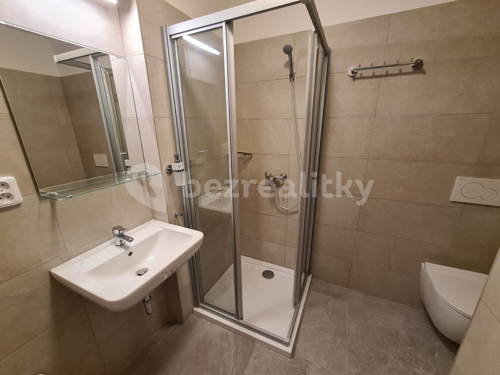 1 bedroom with open-plan kitchen flat to rent, 48 m², Československé armády, Hostivice, Středočeský Region 1 bedroom with open-plan kitchen flat to rent, 48 m², Československé armády, Hostivice, Středočeský Region