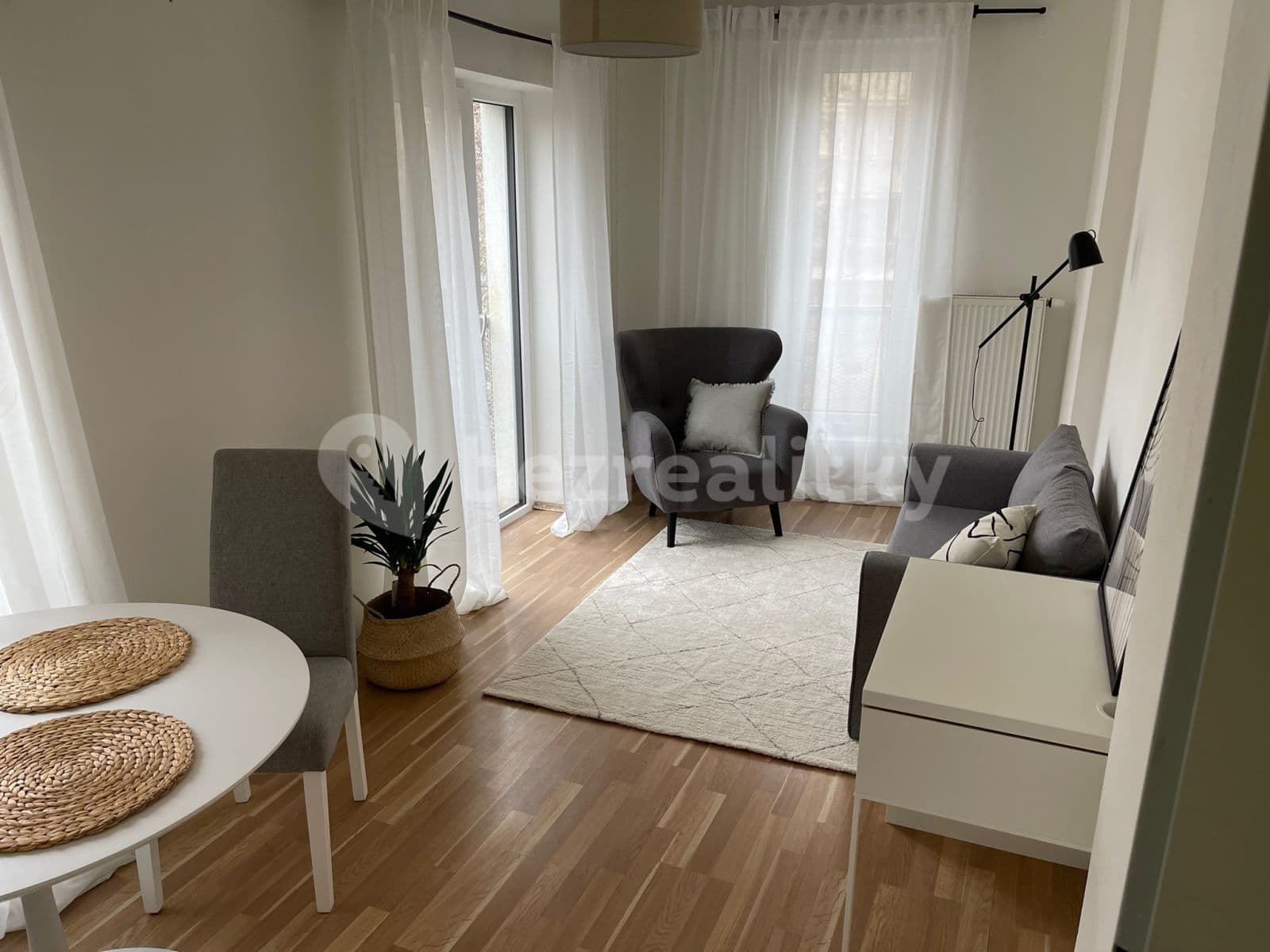 1 bedroom with open-plan kitchen flat to rent, 58 m², Pivovarnická, Prague, Prague 1 bedroom with open-plan kitchen flat to rent, 58 m², Pivovarnická, Prague, Prague