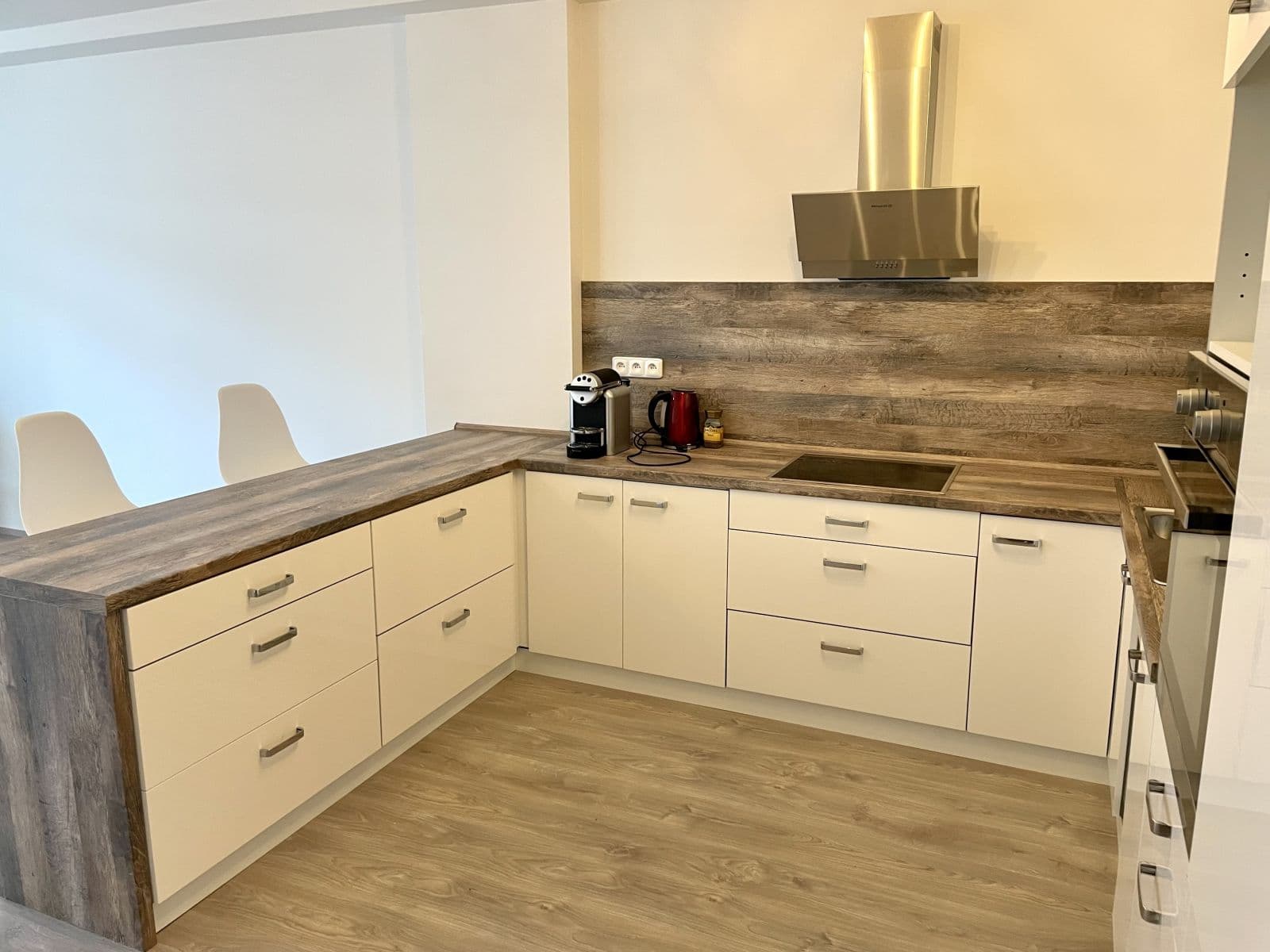 1 bedroom with open-plan kitchen flat to rent, 72 m², Nepilova, Beroun, Středočeský Region 1 bedroom with open-plan kitchen flat to rent, 72 m², Nepilova, Beroun, Středočeský Region