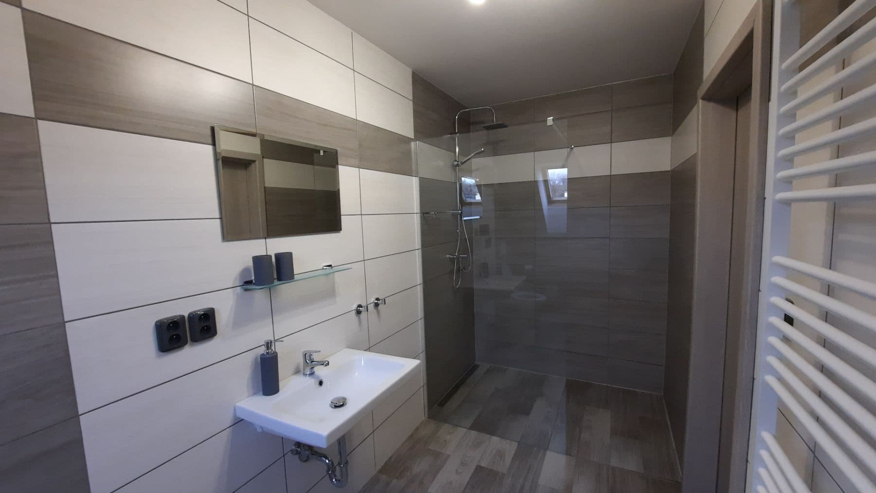 2 bedroom with open-plan kitchen flat to rent, 75 m², K Havlínu, Prague, Prague 2 bedroom with open-plan kitchen flat to rent, 75 m², K Havlínu, Prague, Prague