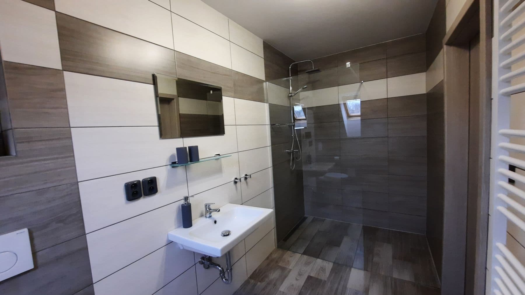 2 bedroom with open-plan kitchen flat to rent, 75 m², K Havlínu, Prague, Prague 2 bedroom with open-plan kitchen flat to rent, 75 m², K Havlínu, Prague, Prague