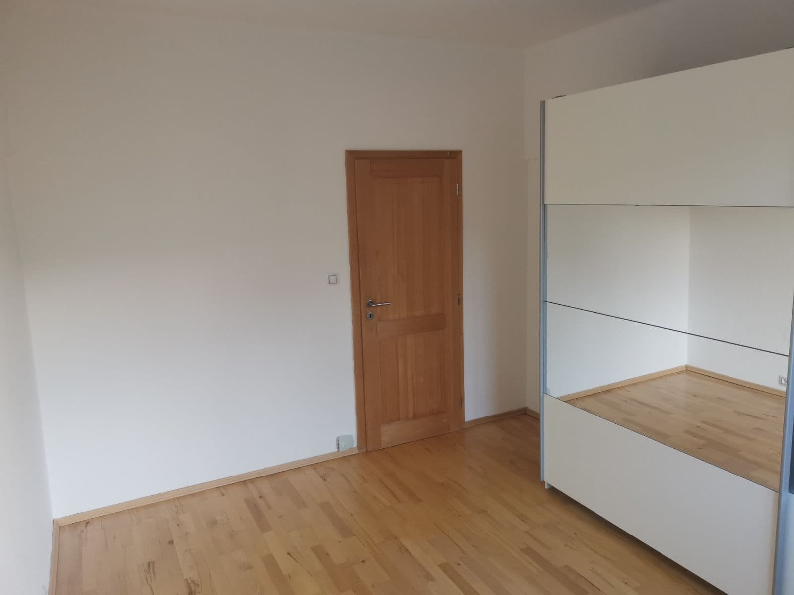 2 bedroom flat to rent, 56 m², Družstevní Ochoz, Prague, Prague 2 bedroom flat to rent, 56 m², Družstevní Ochoz, Prague, Prague