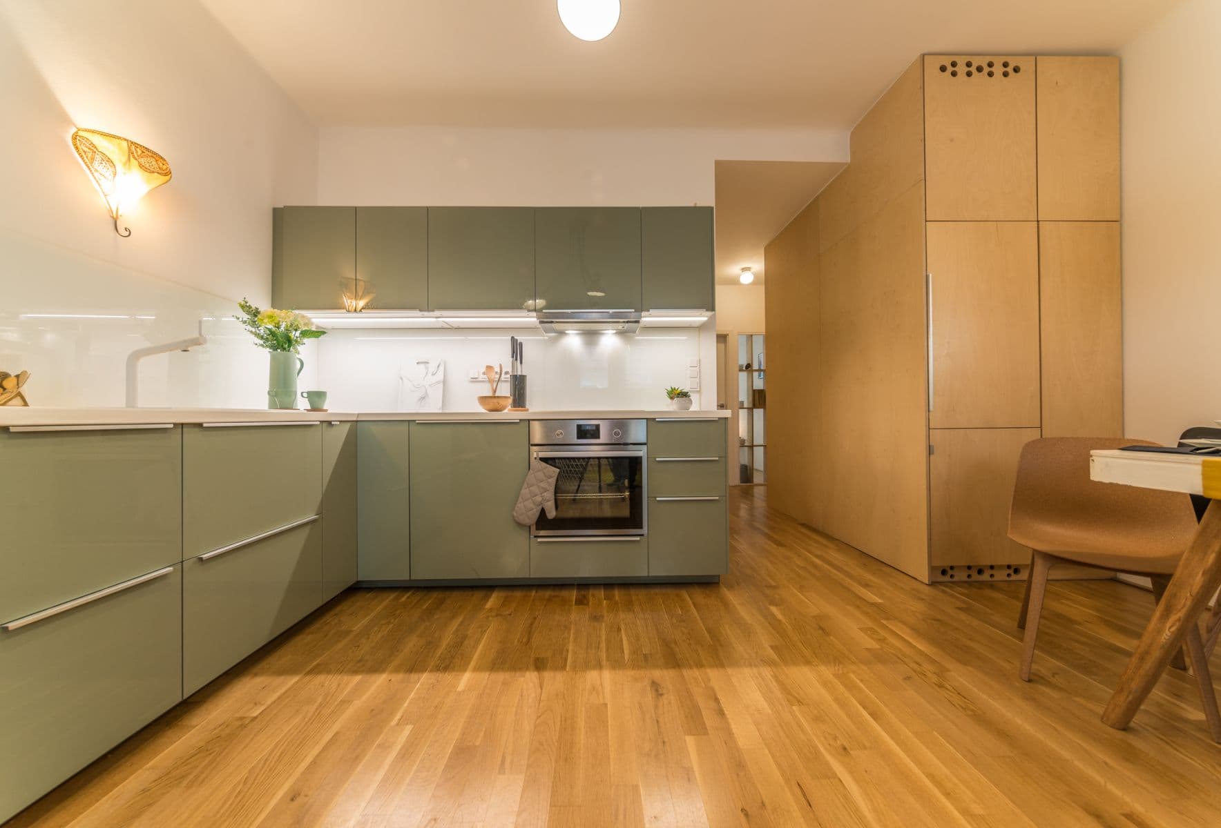 1 bedroom with open-plan kitchen flat to rent, 62 m², Buzulucká, Prague, Prague 1 bedroom with open-plan kitchen flat to rent, 62 m², Buzulucká, Prague, Prague