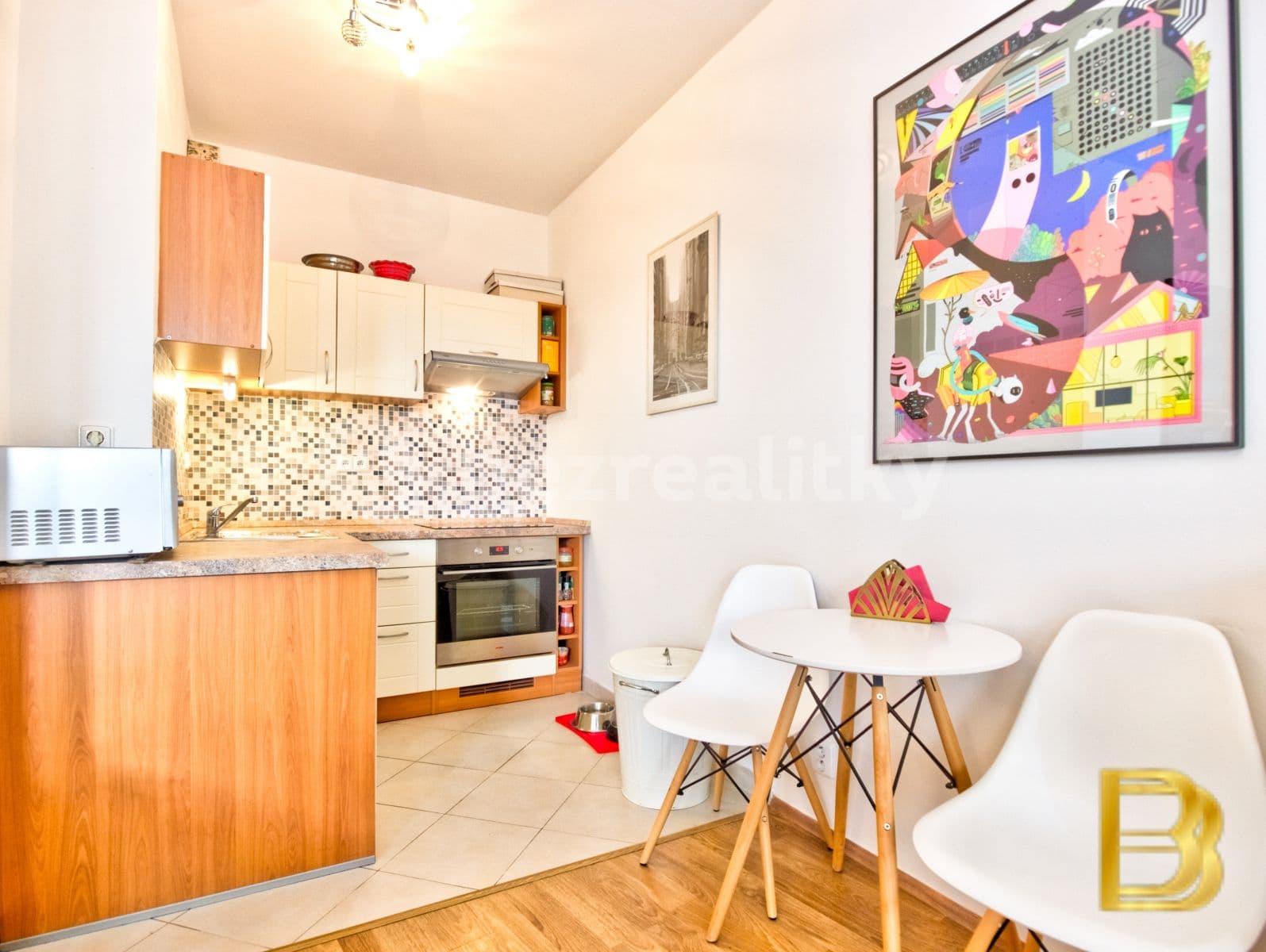 Studio flat to rent, 36 m², Nademlejnská, Prague, Prague Studio flat to rent, 36 m², Nademlejnská, Prague, Prague