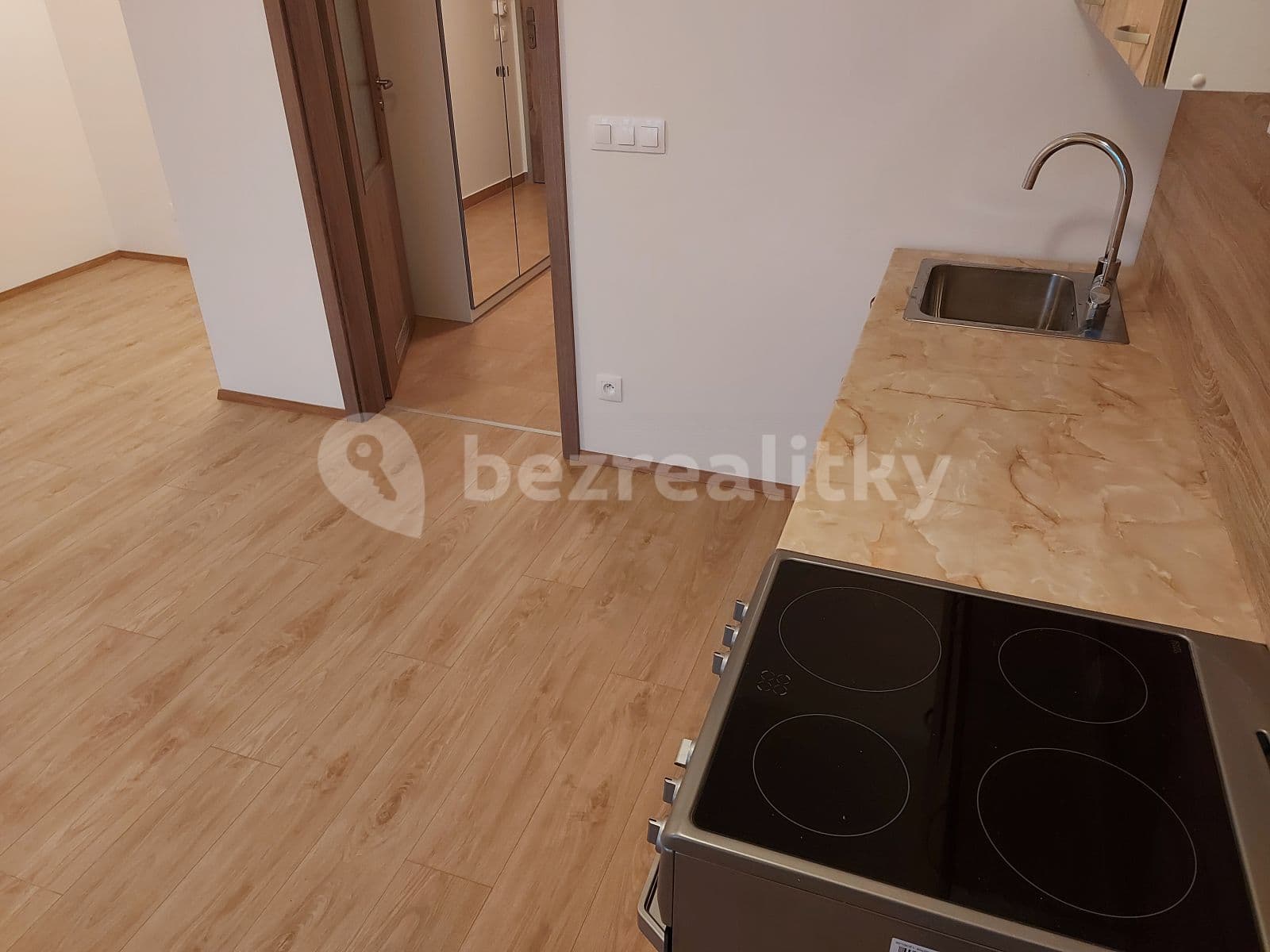 Small studio flat to rent, 33 m², Šífařská, Prague, Prague Small studio flat to rent, 33 m², Šífařská, Prague, Prague