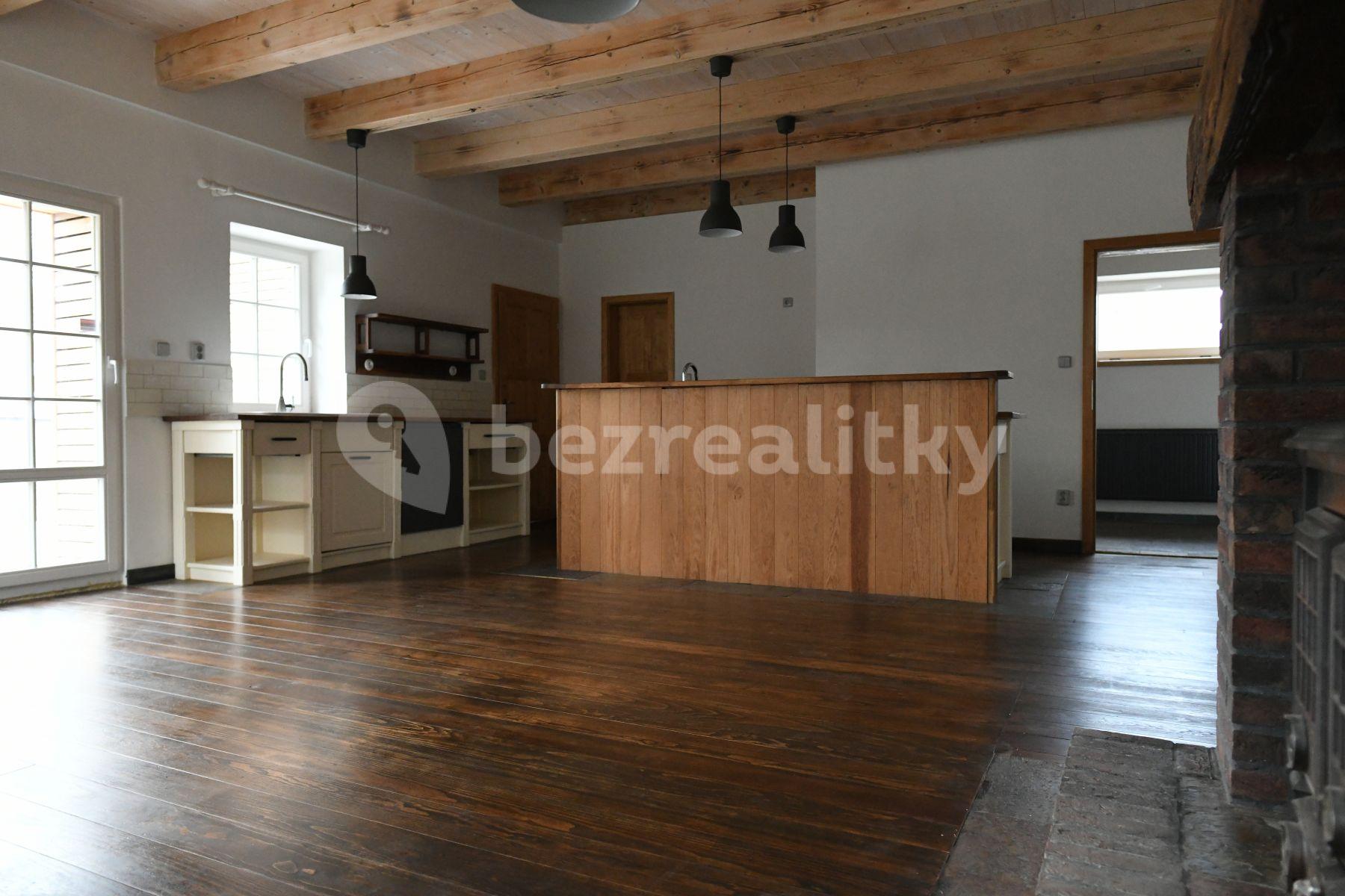 2 bedroom with open-plan kitchen flat to rent, 120 m², Ant. Škváry, Kladno, Středočeský Region