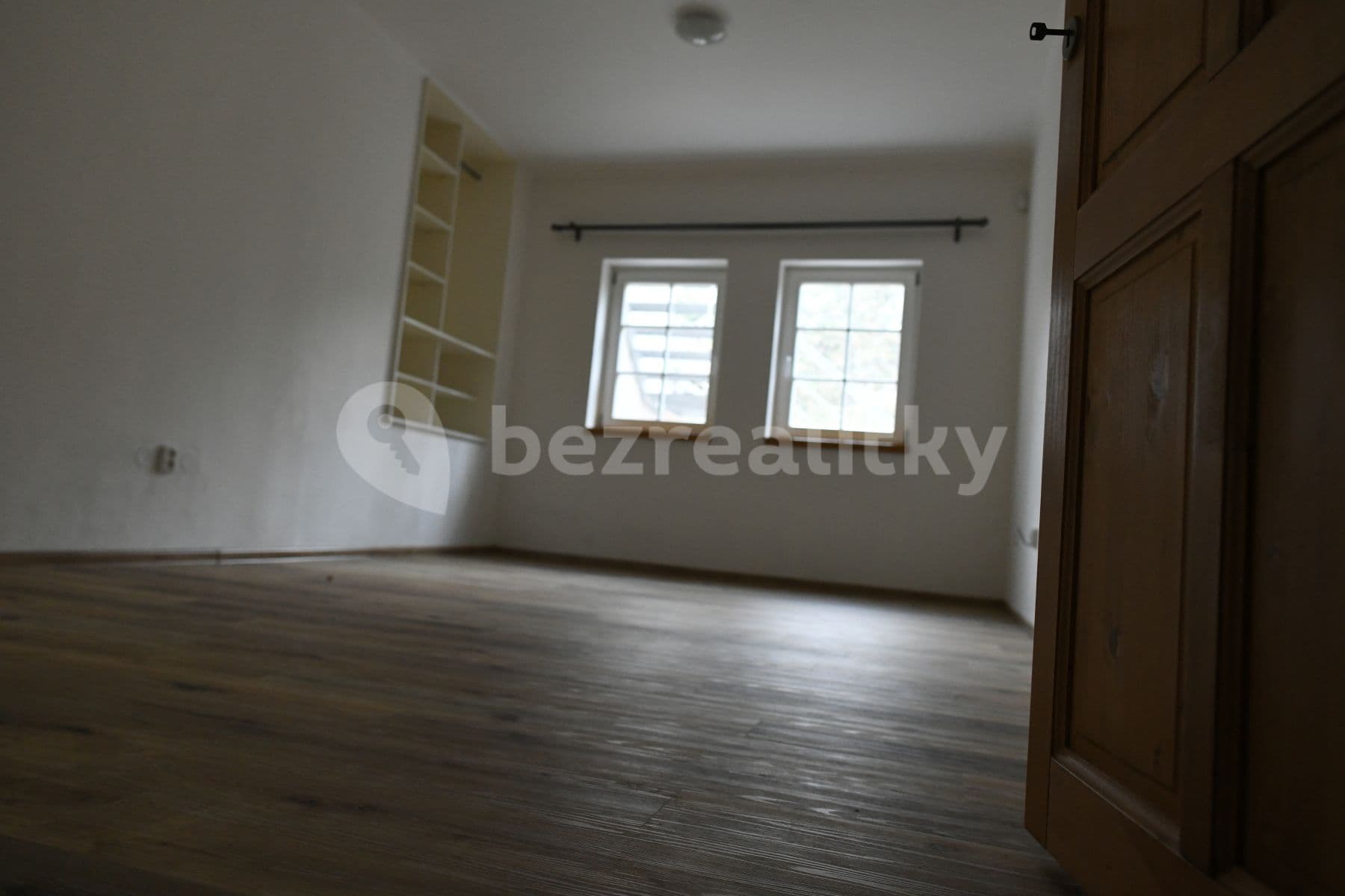 2 bedroom with open-plan kitchen flat to rent, 120 m², Ant. Škváry, Kladno, Středočeský Region 2 bedroom with open-plan kitchen flat to rent, 120 m², Ant. Škváry, Kladno, Středočeský Region