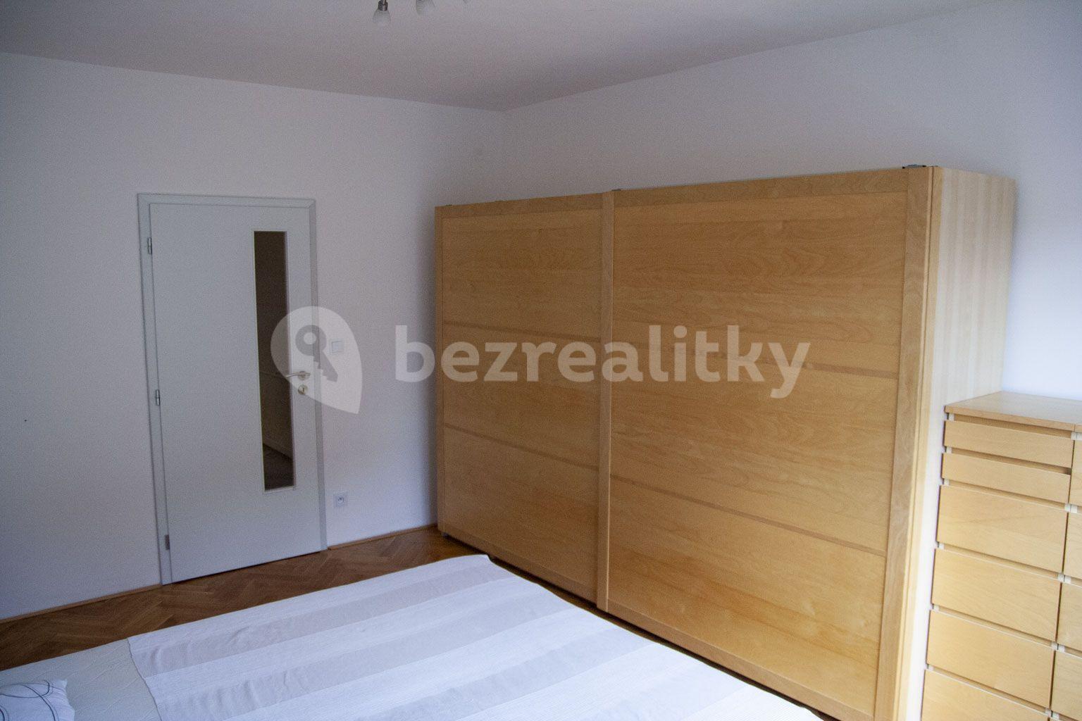 1 bedroom with open-plan kitchen flat to rent, 68 m², Jevanská, Prague, Prague