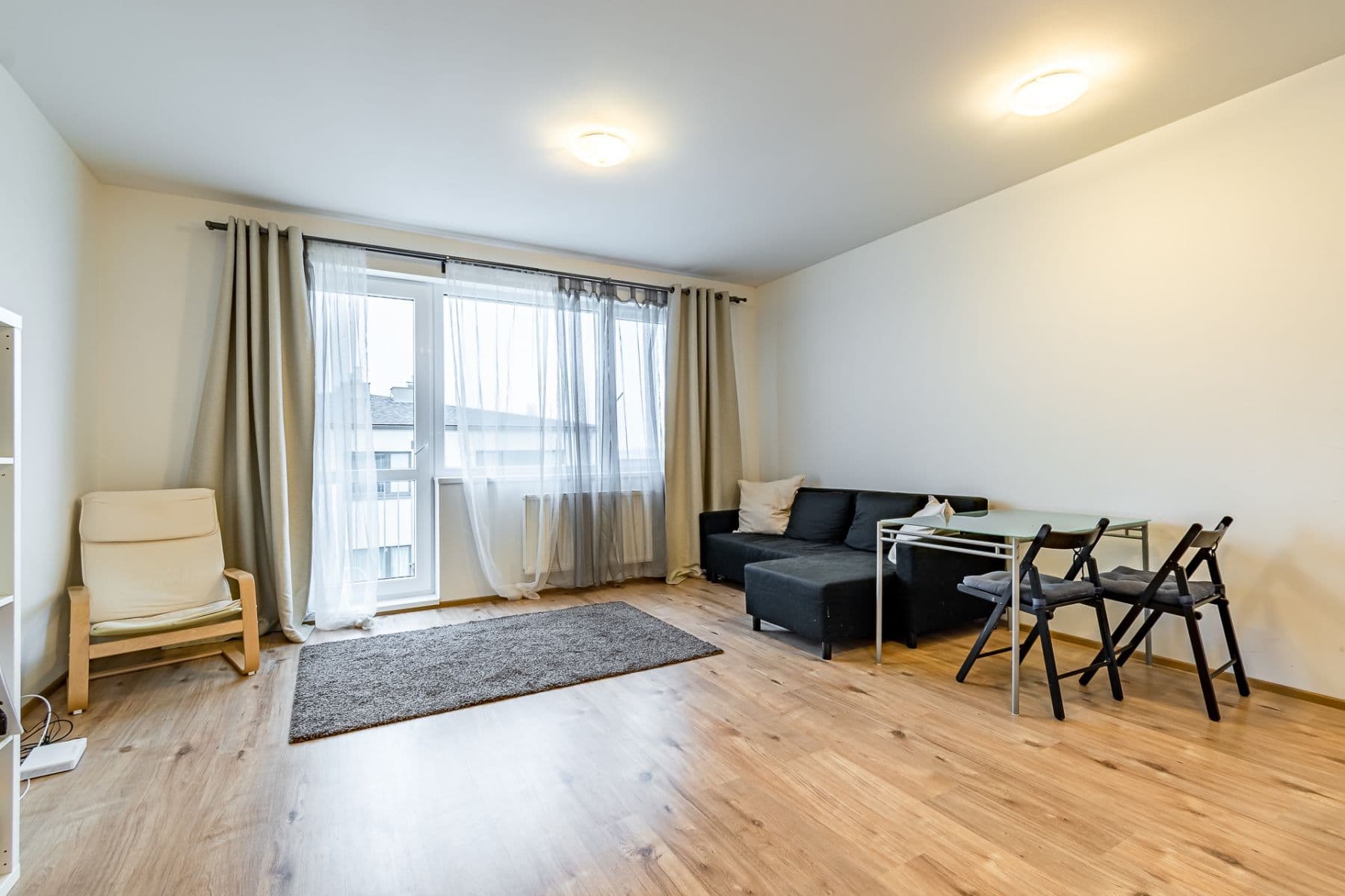 1 bedroom with open-plan kitchen flat to rent, 66 m², T. G. Masaryka, Horoměřice, Středočeský Region 1 bedroom with open-plan kitchen flat to rent, 66 m², T. G. Masaryka, Horoměřice, Středočeský Region