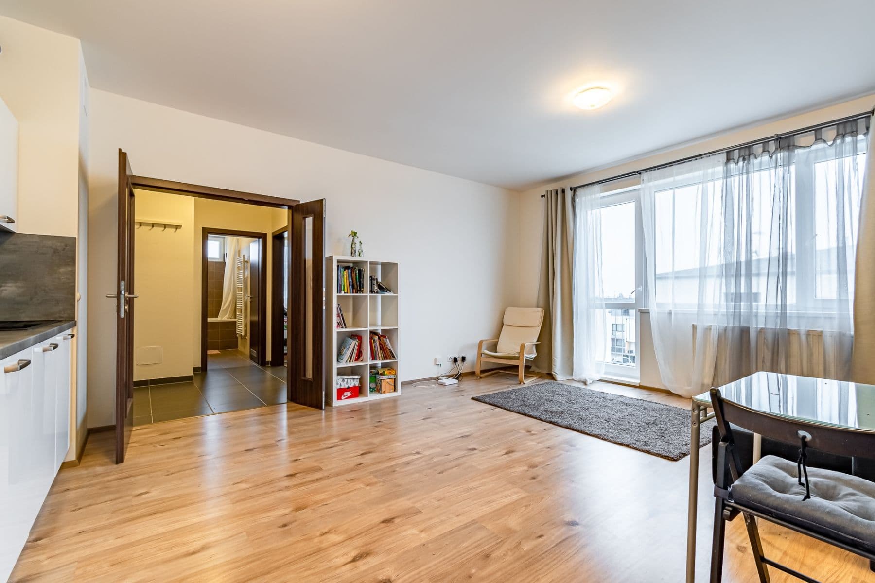 1 bedroom with open-plan kitchen flat to rent, 66 m², T. G. Masaryka, Horoměřice, Středočeský Region 1 bedroom with open-plan kitchen flat to rent, 66 m², T. G. Masaryka, Horoměřice, Středočeský Region