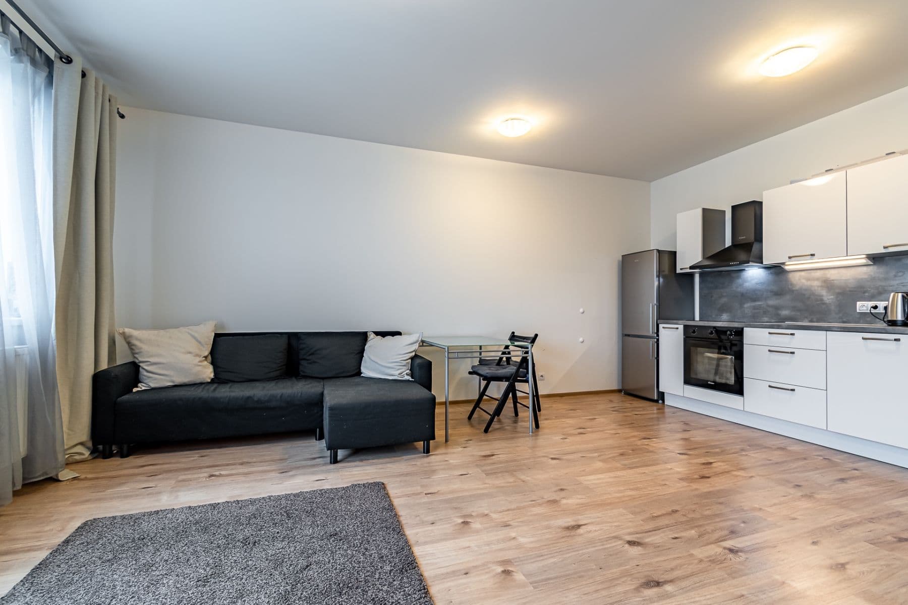 1 bedroom with open-plan kitchen flat to rent, 66 m², T. G. Masaryka, Horoměřice, Středočeský Region 1 bedroom with open-plan kitchen flat to rent, 66 m², T. G. Masaryka, Horoměřice, Středočeský Region