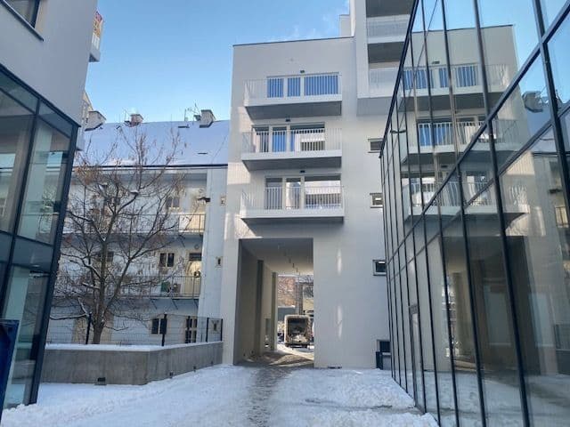 Studio flat to rent, 48 m², Křižíkova, Prague, Prague Studio flat to rent, 48 m², Křižíkova, Prague, Prague
