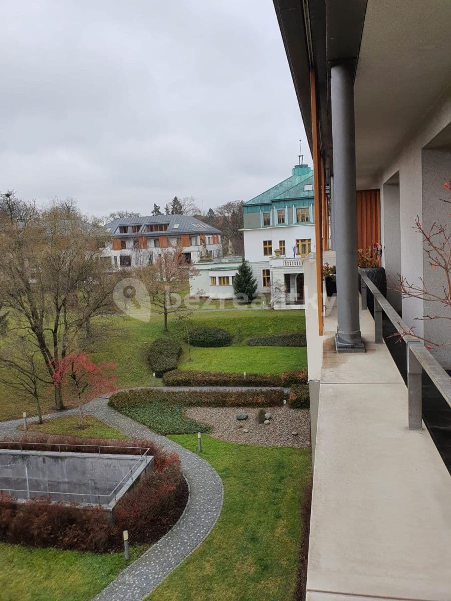 1 bedroom with open-plan kitchen flat to rent, 74 m², Pod Kaštany, Prague, Prague 1 bedroom with open-plan kitchen flat to rent, 74 m², Pod Kaštany, Prague, Prague