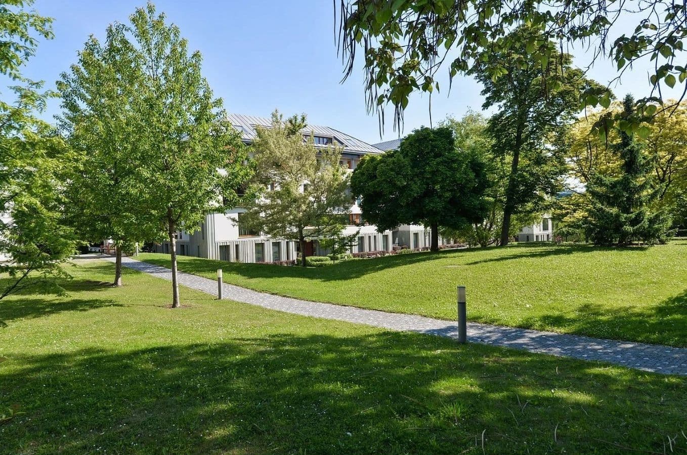 1 bedroom with open-plan kitchen flat to rent, 74 m², Pod Kaštany, Prague, Prague 1 bedroom with open-plan kitchen flat to rent, 74 m², Pod Kaštany, Prague, Prague