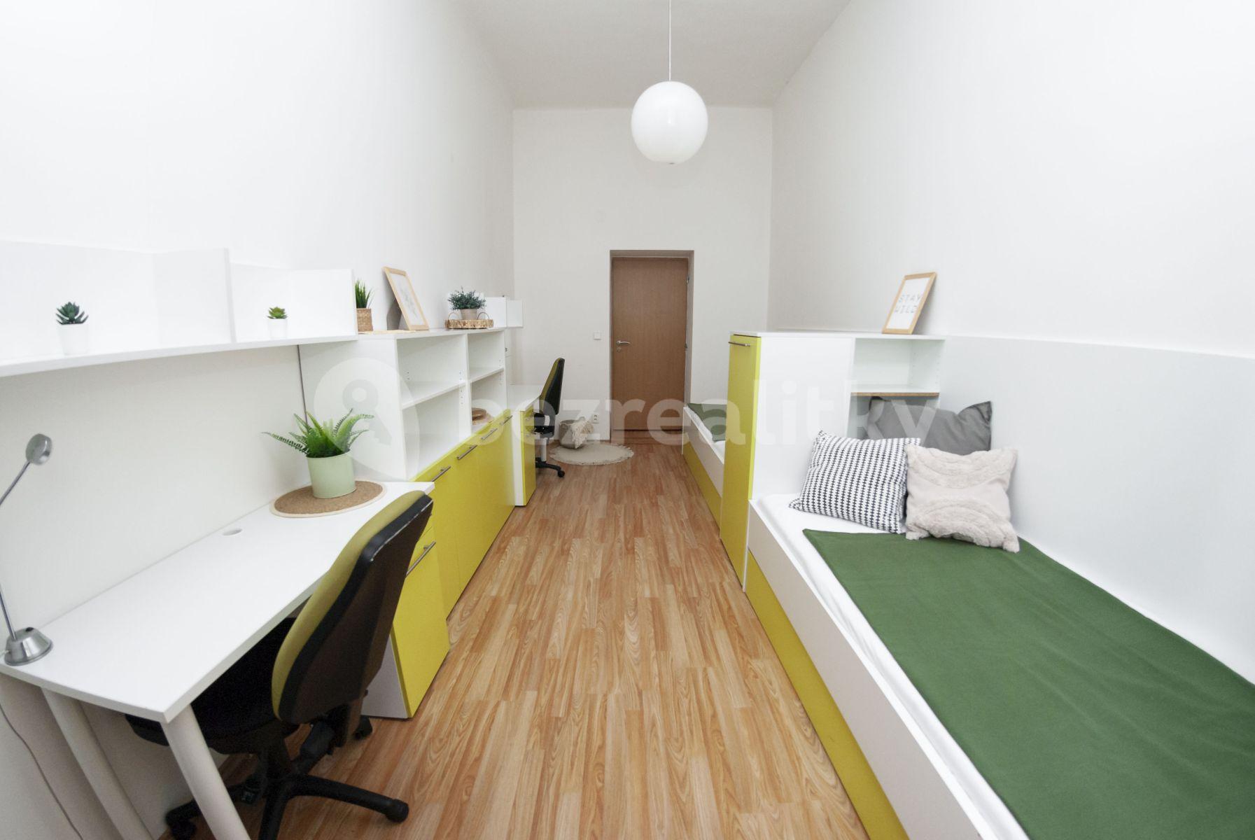 3 bedroom flat to rent, 55 m², Běhounská, Brno, Jihomoravský Region