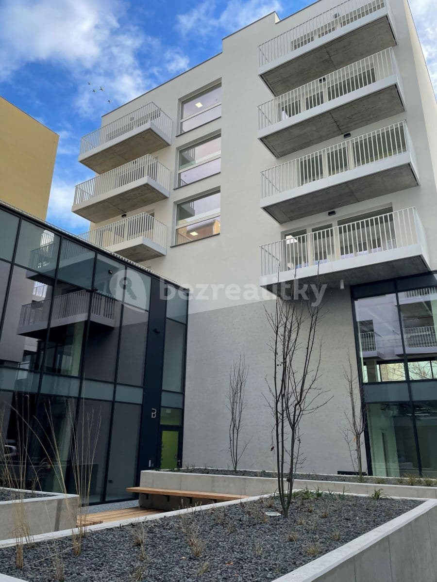 Studio flat to rent, 30 m², Křižíkova, Prague, Prague Studio flat to rent, 30 m², Křižíkova, Prague, Prague