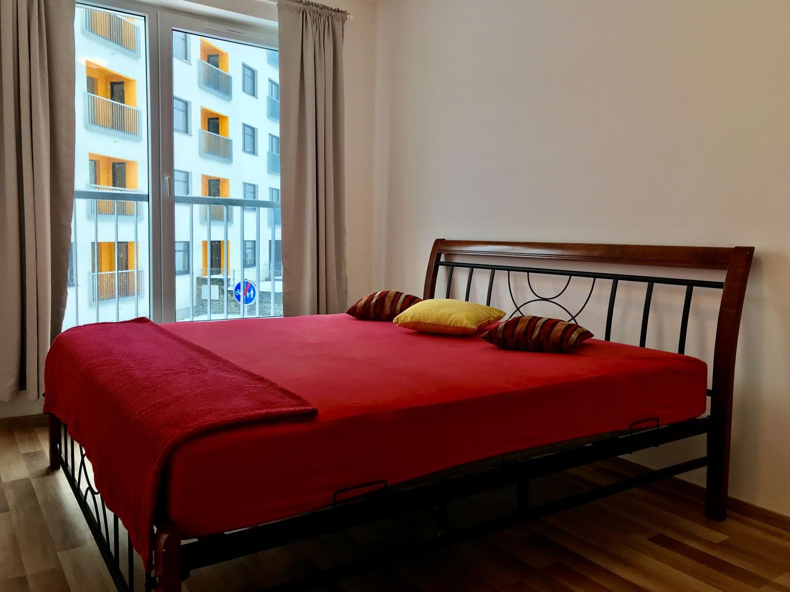 1 bedroom with open-plan kitchen flat to rent, 48 m², Ke Kříži, Prague, Prague 1 bedroom with open-plan kitchen flat to rent, 48 m², Ke Kříži, Prague, Prague