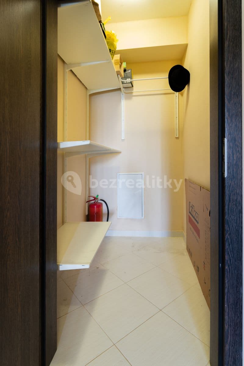 Studio flat to rent, 28 m², Zakšínská, Prague, Prague Studio flat to rent, 28 m², Zakšínská, Prague, Prague