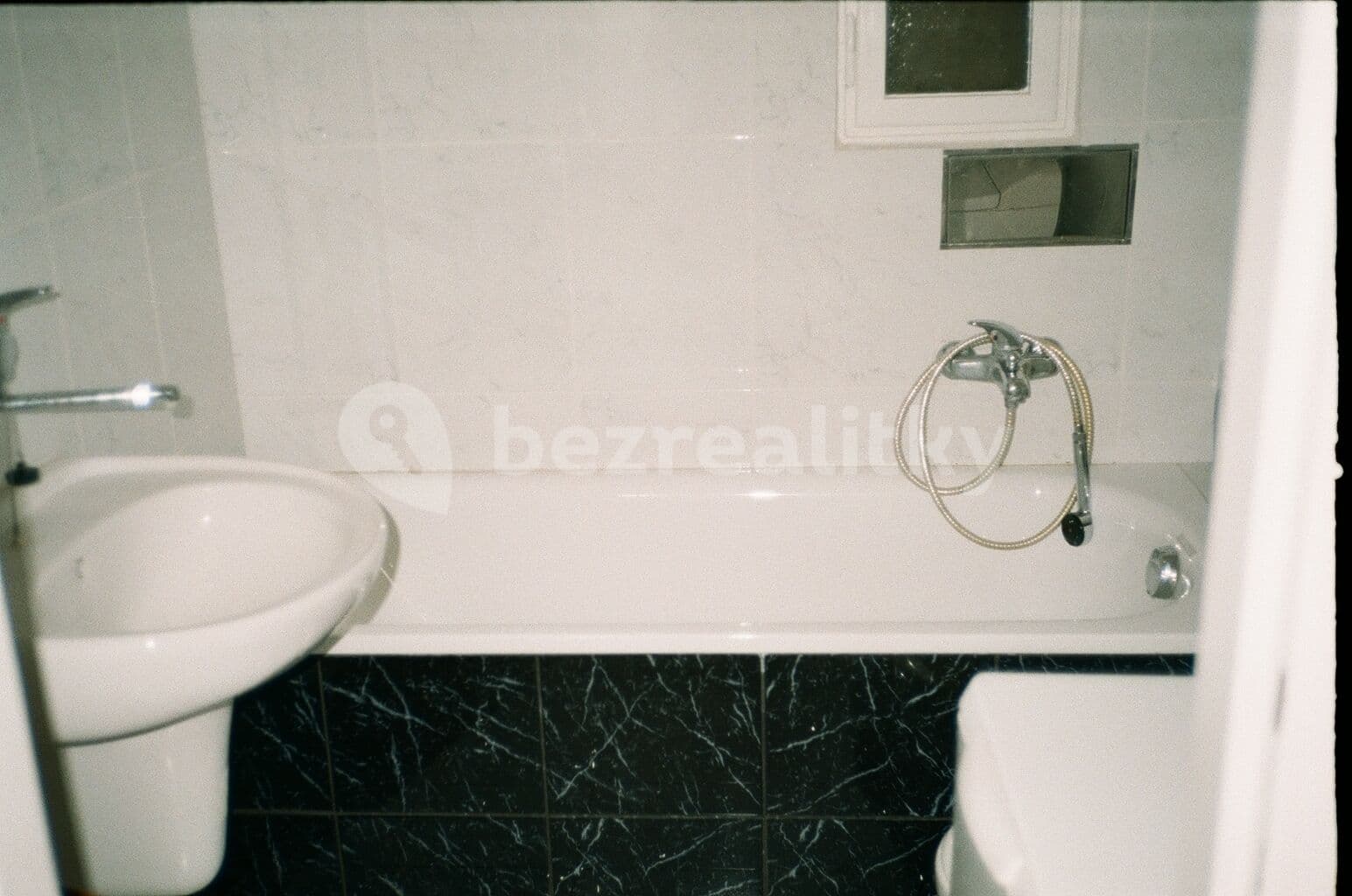 1 bedroom with open-plan kitchen flat to rent, 43 m², Opletalova, Prague, Prague 1 bedroom with open-plan kitchen flat to rent, 43 m², Opletalova, Prague, Prague