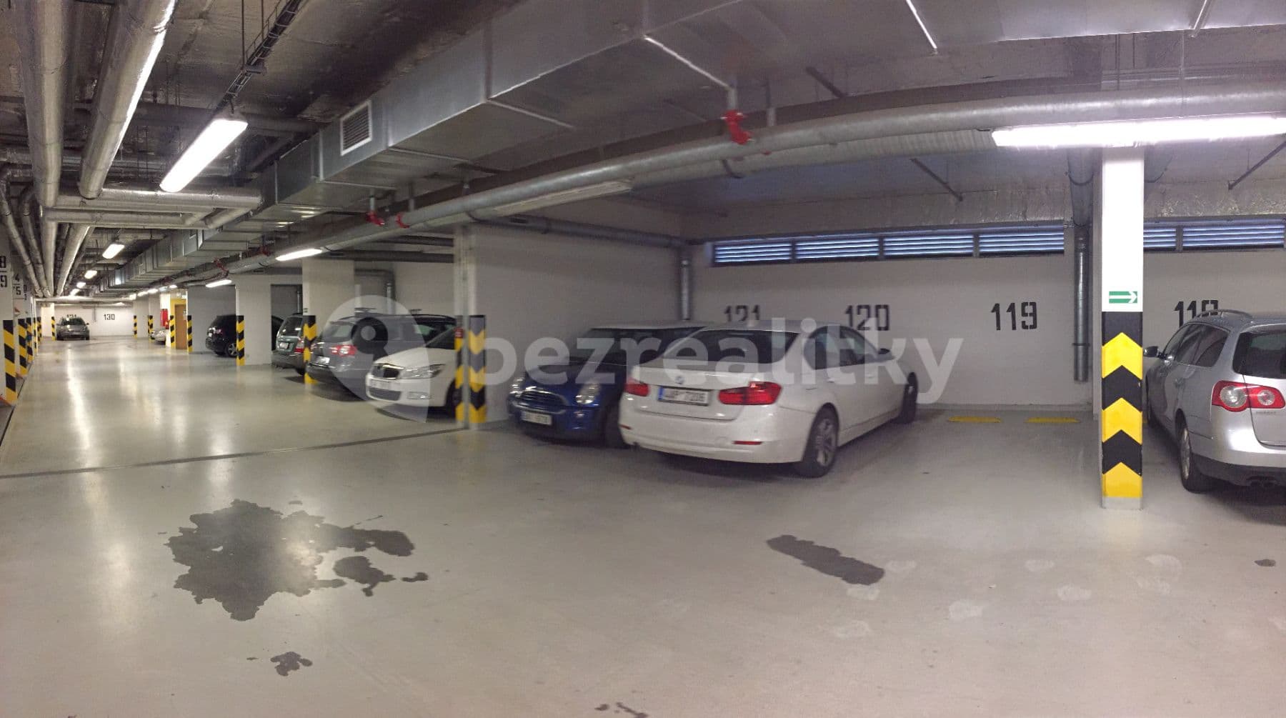 garage to rent, 17 m², U Měšťanského Pivovaru, Prague, Prague garage to rent, 17 m², U Měšťanského Pivovaru, Prague, Prague