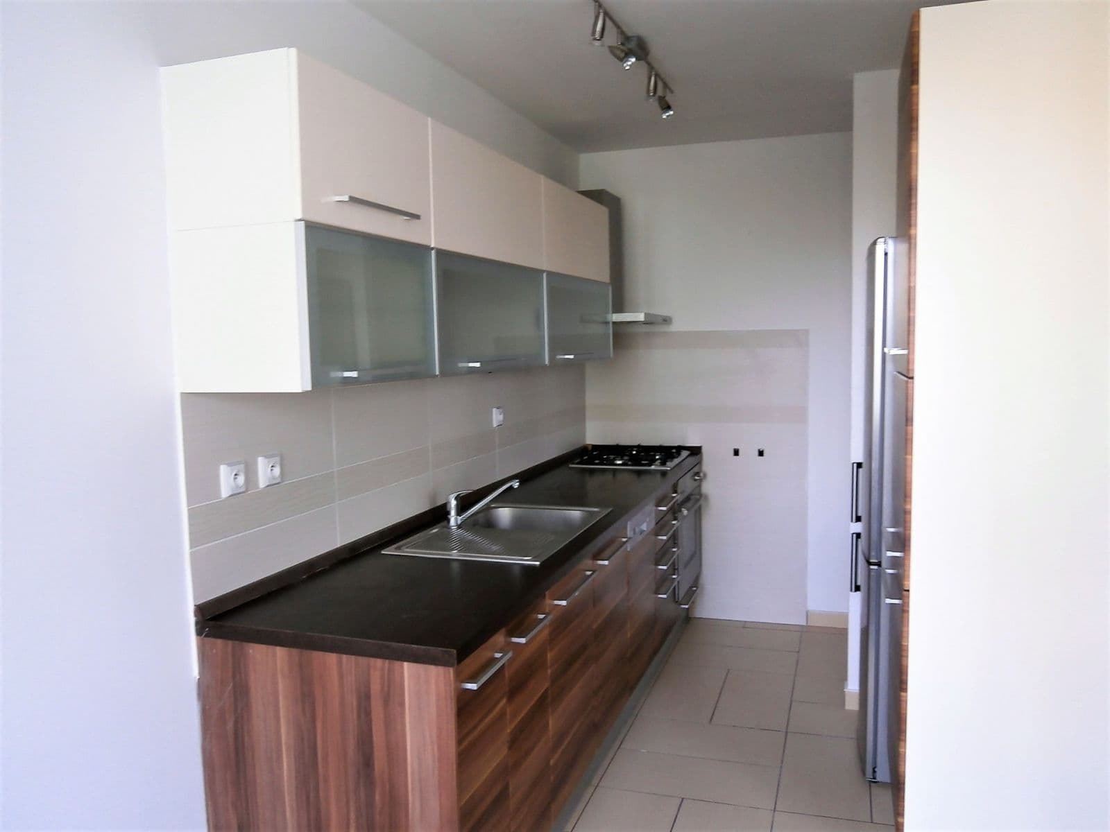 3 bedroom flat to rent, 78 m², Zvoncovitá, Prague, Prague 3 bedroom flat to rent, 78 m², Zvoncovitá, Prague, Prague