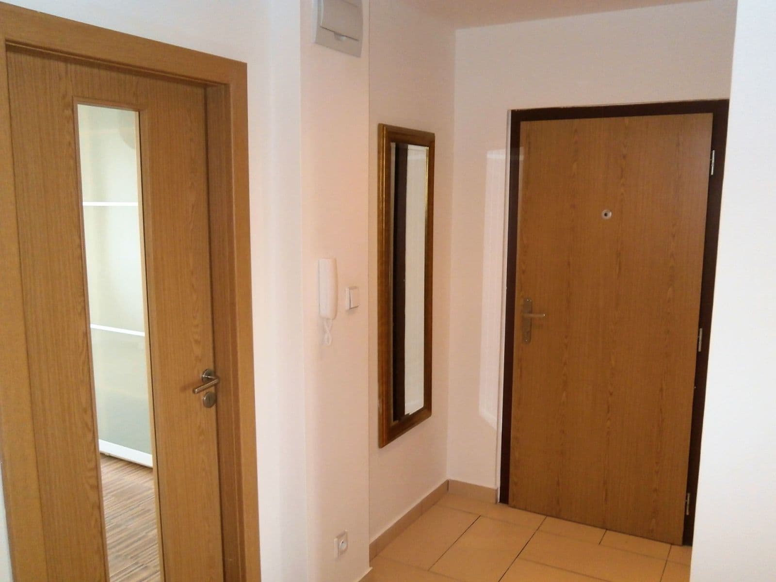 3 bedroom flat to rent, 78 m², Zvoncovitá, Prague, Prague 3 bedroom flat to rent, 78 m², Zvoncovitá, Prague, Prague