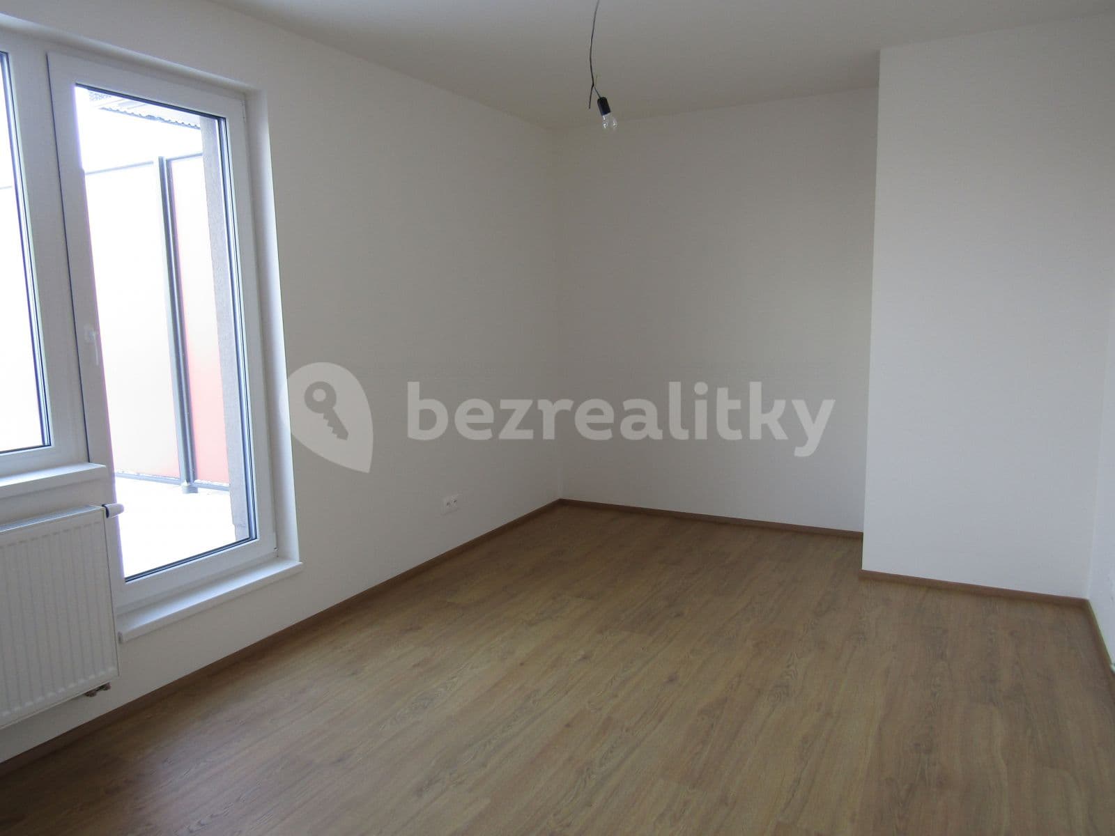 3 bedroom with open-plan kitchen flat to rent, 118 m², Škrábkových, Prague, Prague 3 bedroom with open-plan kitchen flat to rent, 118 m², Škrábkových, Prague, Prague