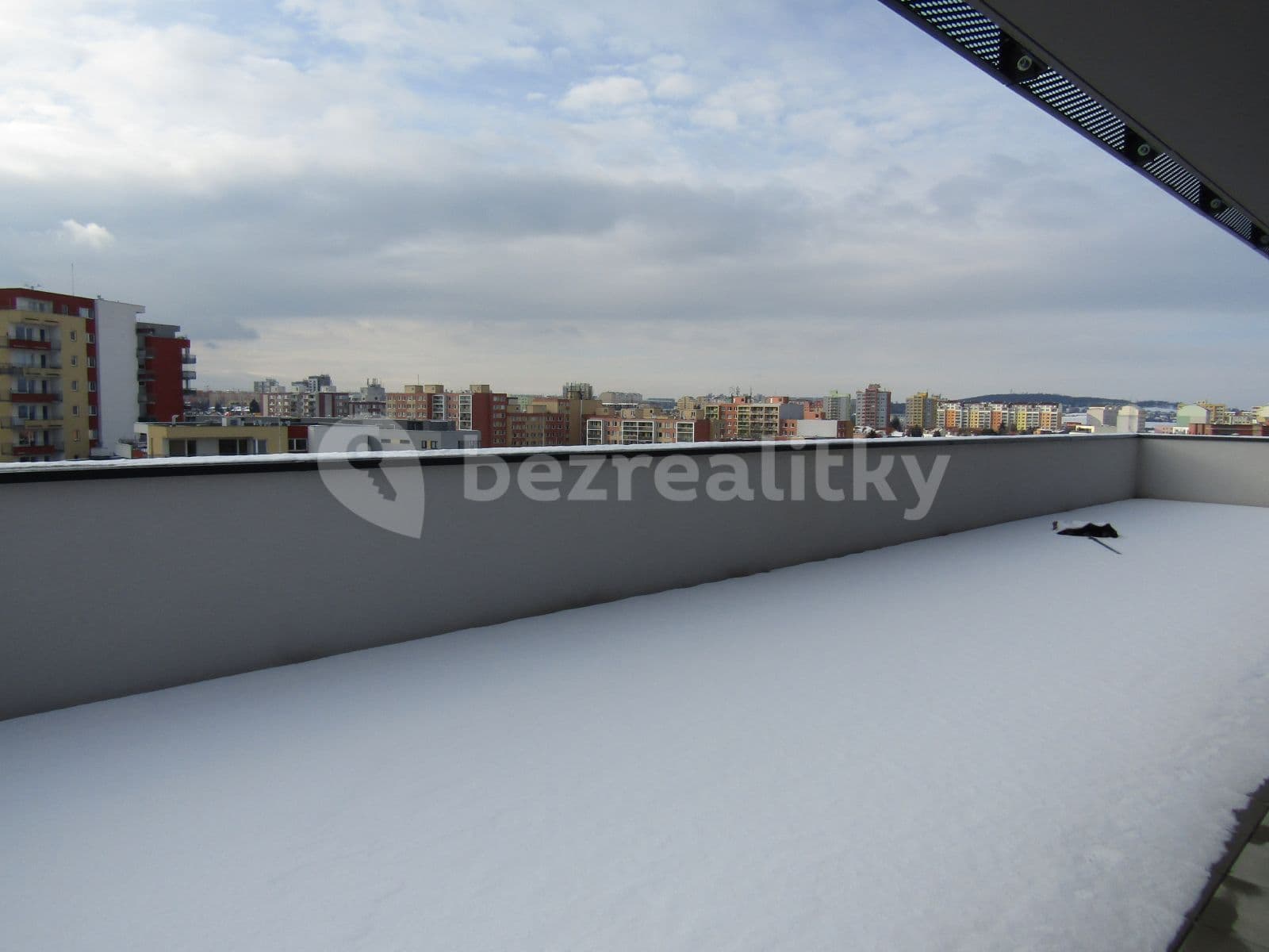 3 bedroom with open-plan kitchen flat to rent, 118 m², Škrábkových, Prague, Prague 3 bedroom with open-plan kitchen flat to rent, 118 m², Škrábkových, Prague, Prague