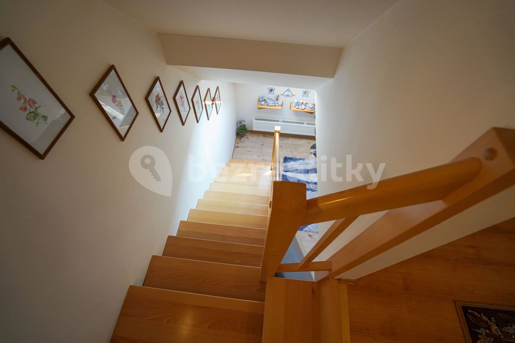 house to rent, 90 m², Náves, Úholičky, Středočeský Region house to rent, 90 m², Náves, Úholičky, Středočeský Region