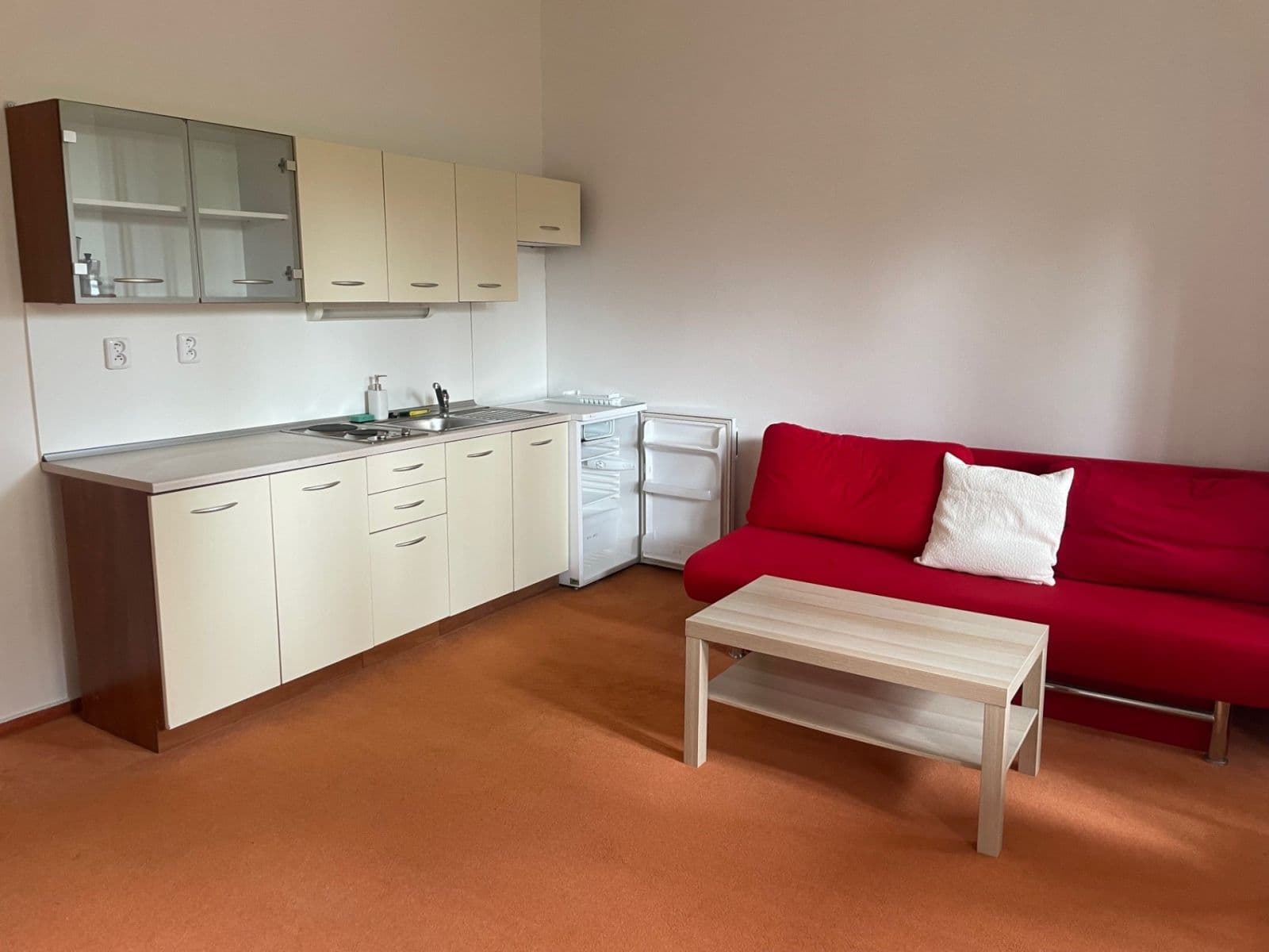 Studio flat to rent, 25 m², Na Šťáhlavce, Prague, Prague Studio flat to rent, 25 m², Na Šťáhlavce, Prague, Prague