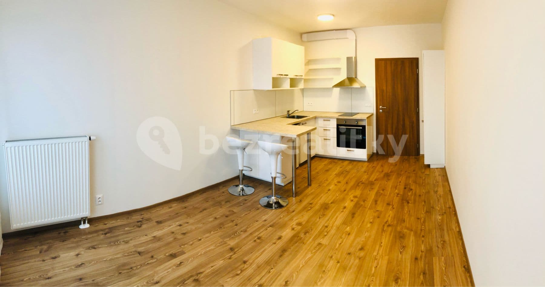 Studio flat to rent, 30 m², Na Spravedlnosti, Pardubice, Pardubický Region Studio flat to rent, 30 m², Na Spravedlnosti, Pardubice, Pardubický Region