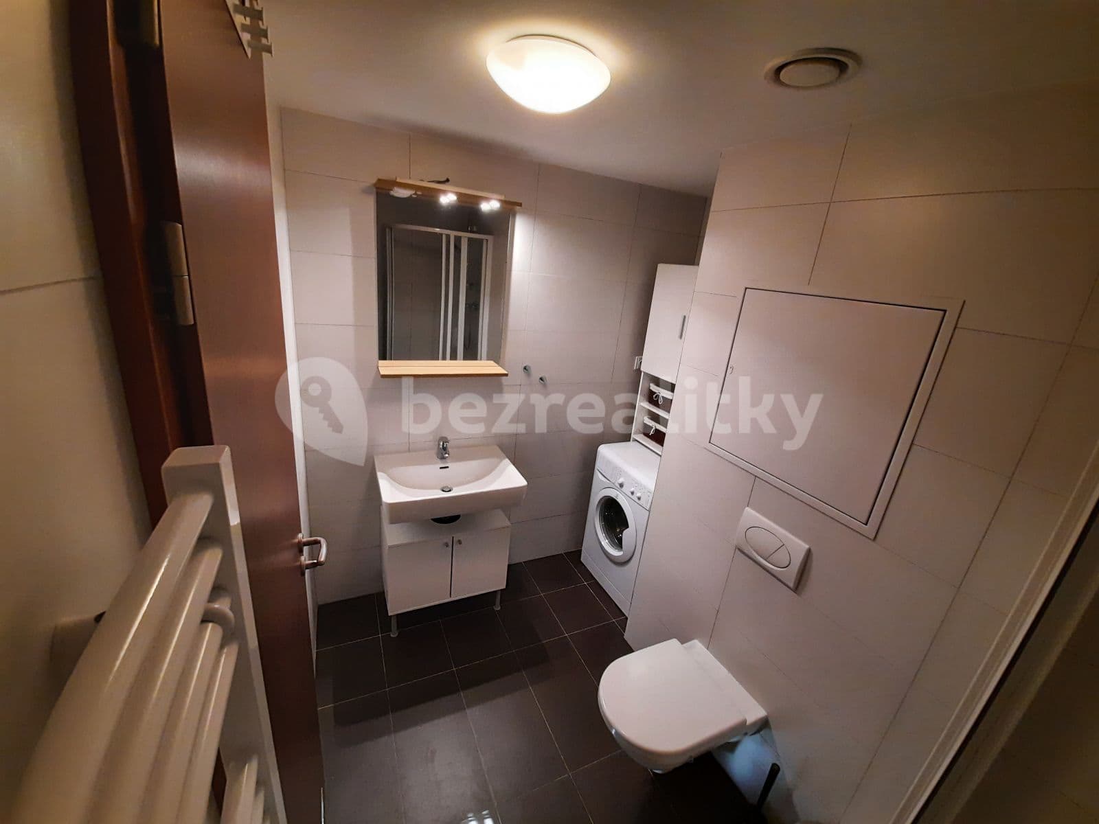 1 bedroom with open-plan kitchen flat to rent, 47 m², Jeremiášova, Prague, Prague 1 bedroom with open-plan kitchen flat to rent, 47 m², Jeremiášova, Prague, Prague